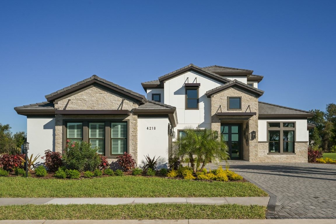 4223 Springhouse Circle. Lakewood Ranch, FL 34211