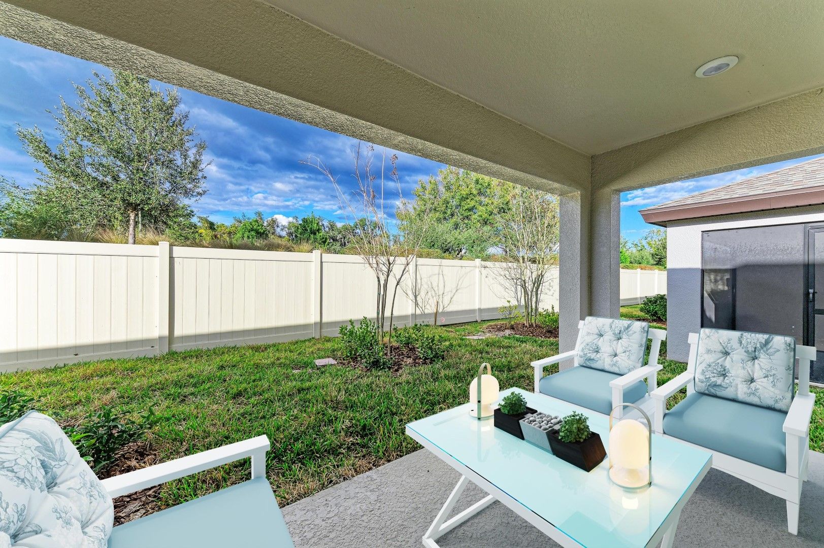 Bridgeport B - 12374 Oak Hill Way - Virtual Staging