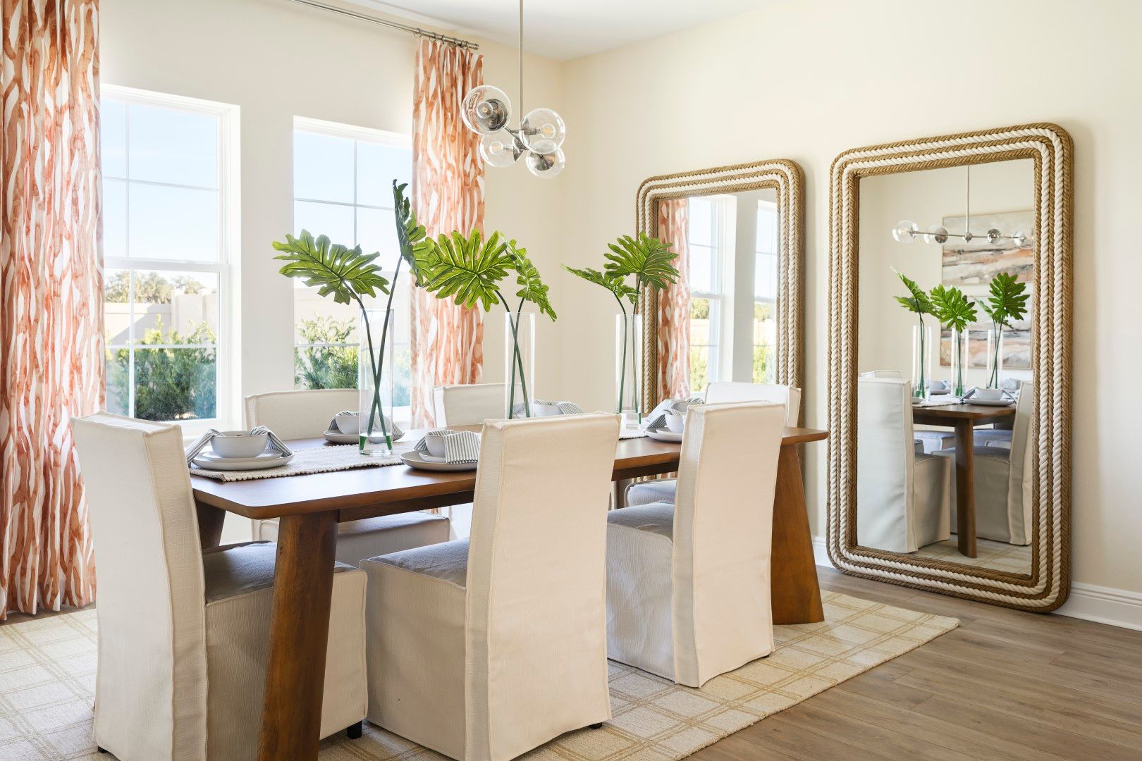 Bayside II at Pasadena Woods | Dining Room