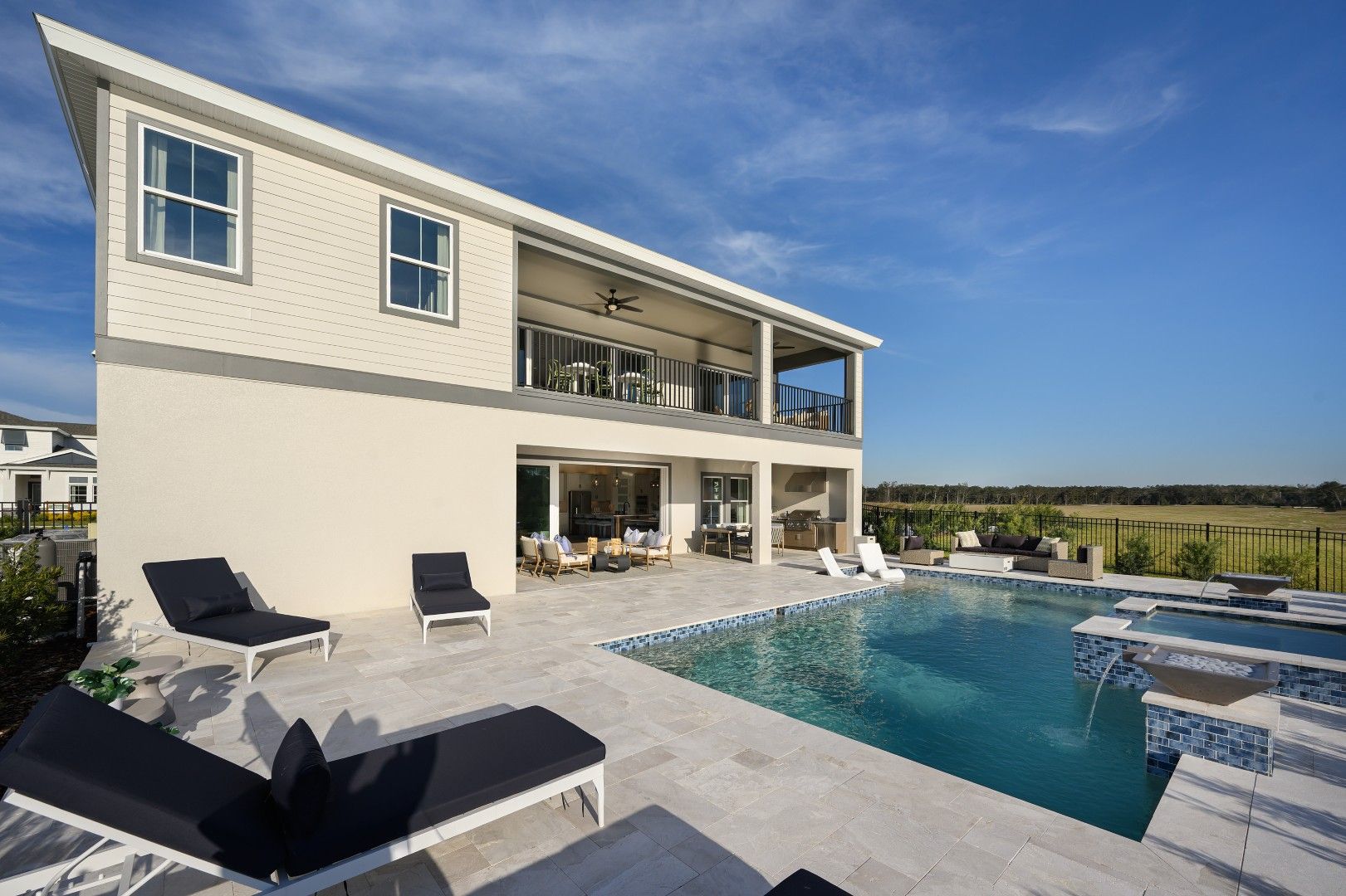 Madeira III at Pasadena Woods | Pool and Covered Lanai