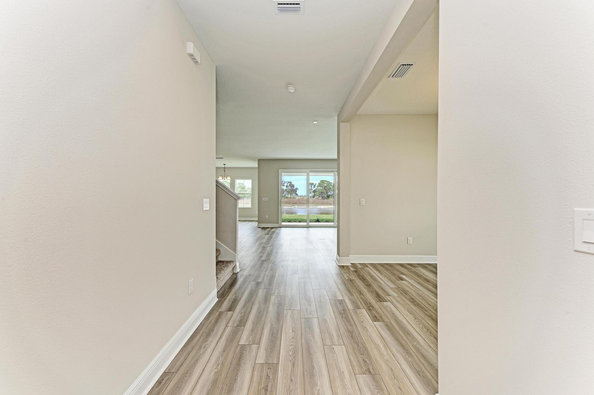 Pelican - 13718 Heartwood Way - Foyer