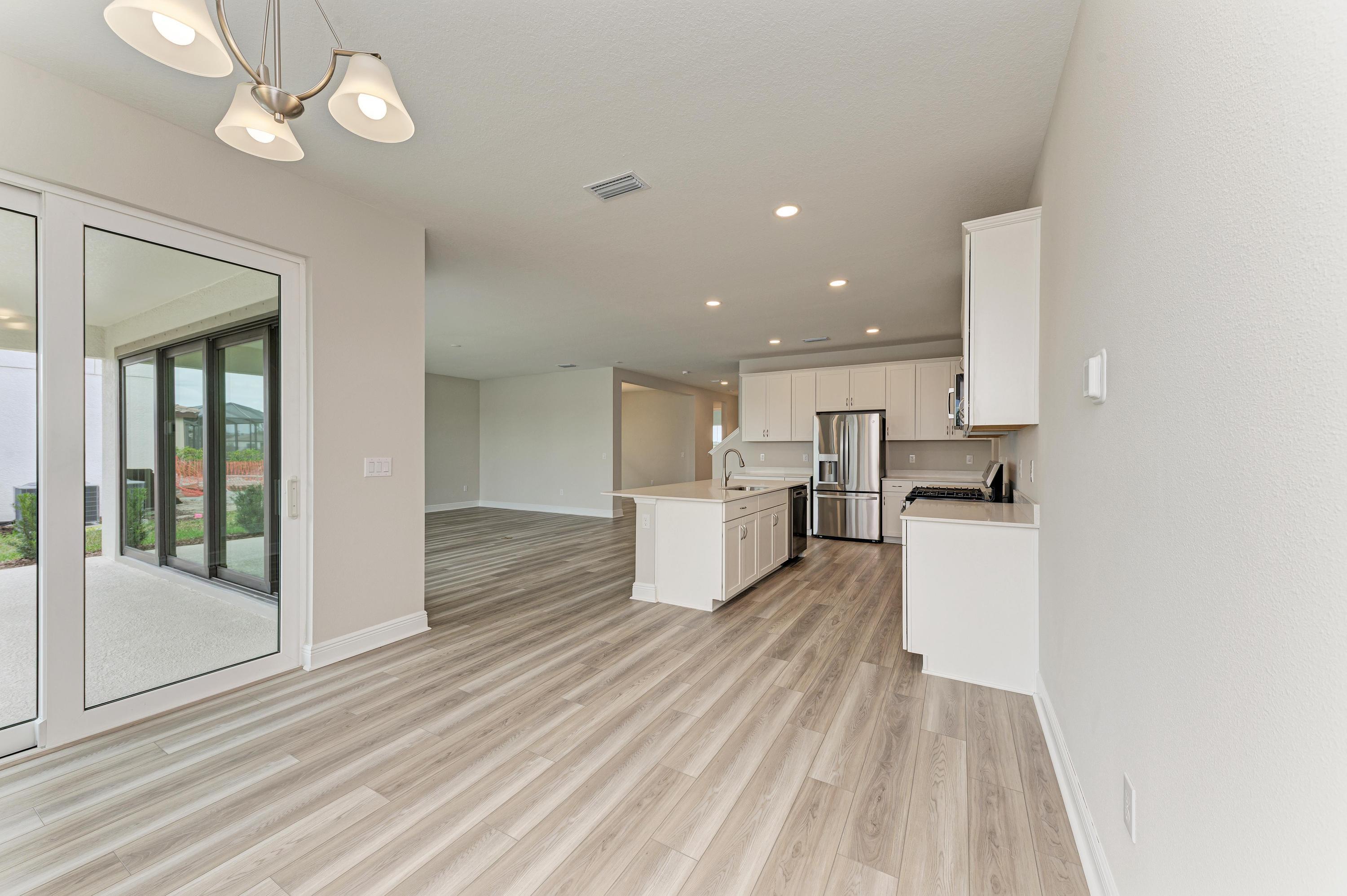 Pelican - 13718 Heartwood Way - Breakfast Area