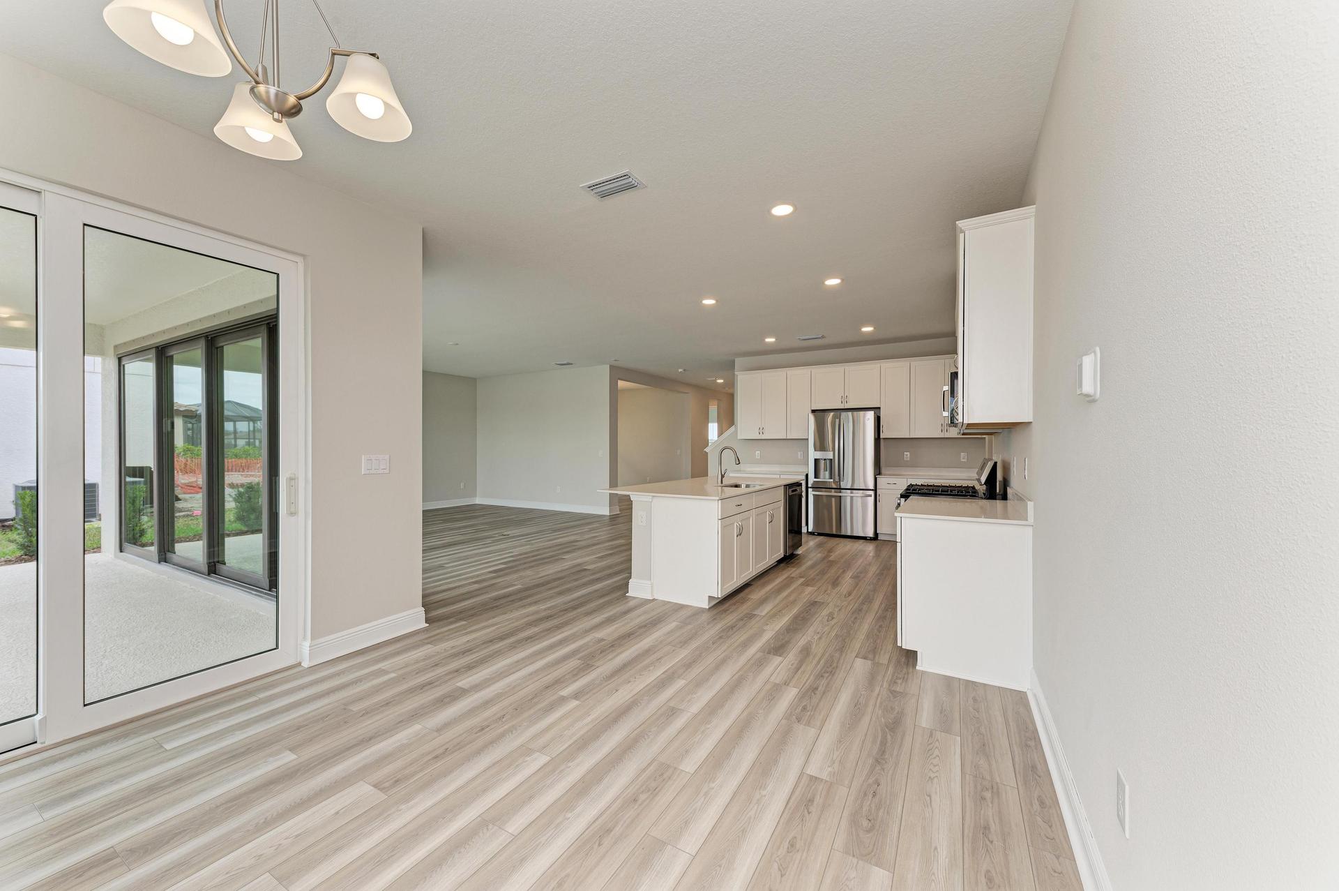 Pelican - 13718 Heartwood Way - Breakfast Area