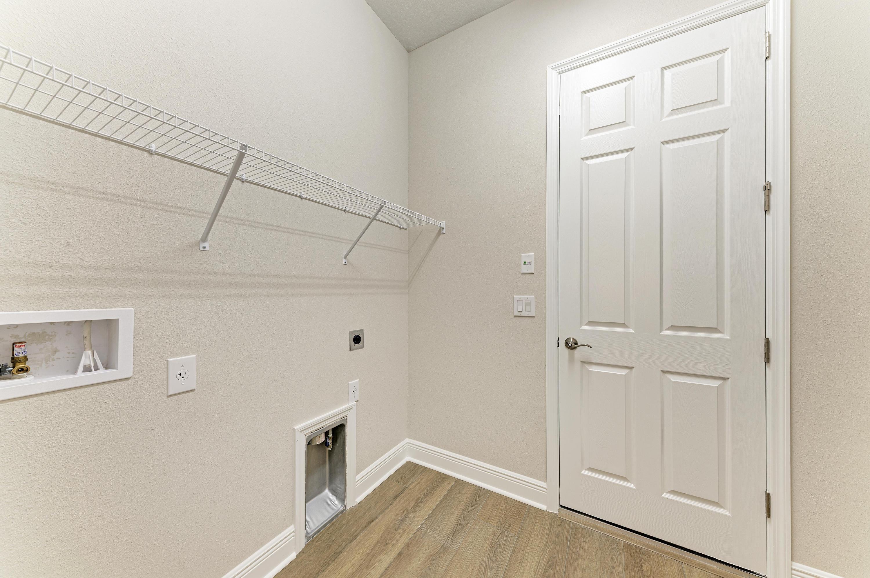 Biscayne I - 13072 Homestead Ln - Laundry Room