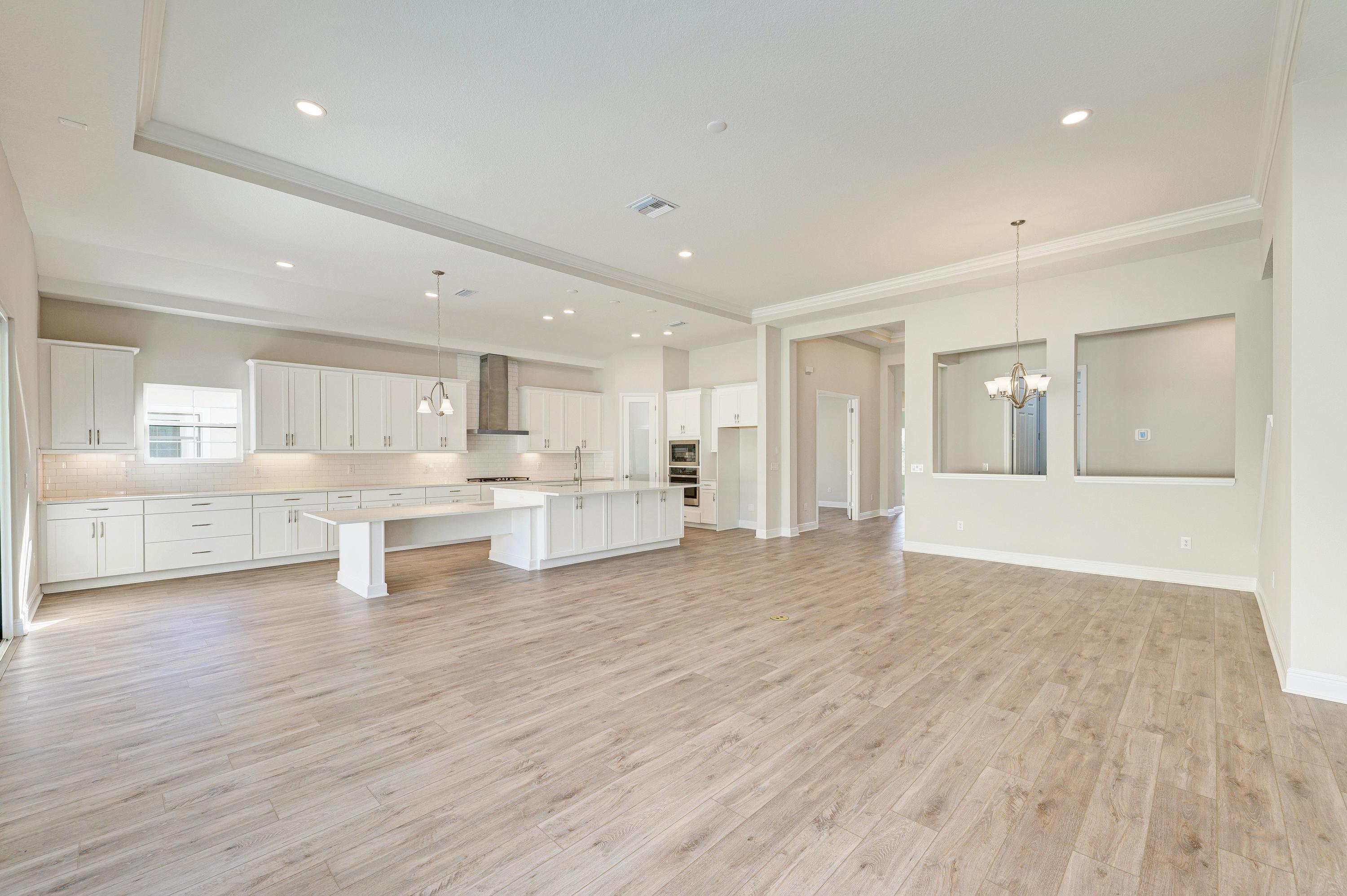 Biscayne II - 13068 Homestead Lane - Gourmet Kitchen and Dining