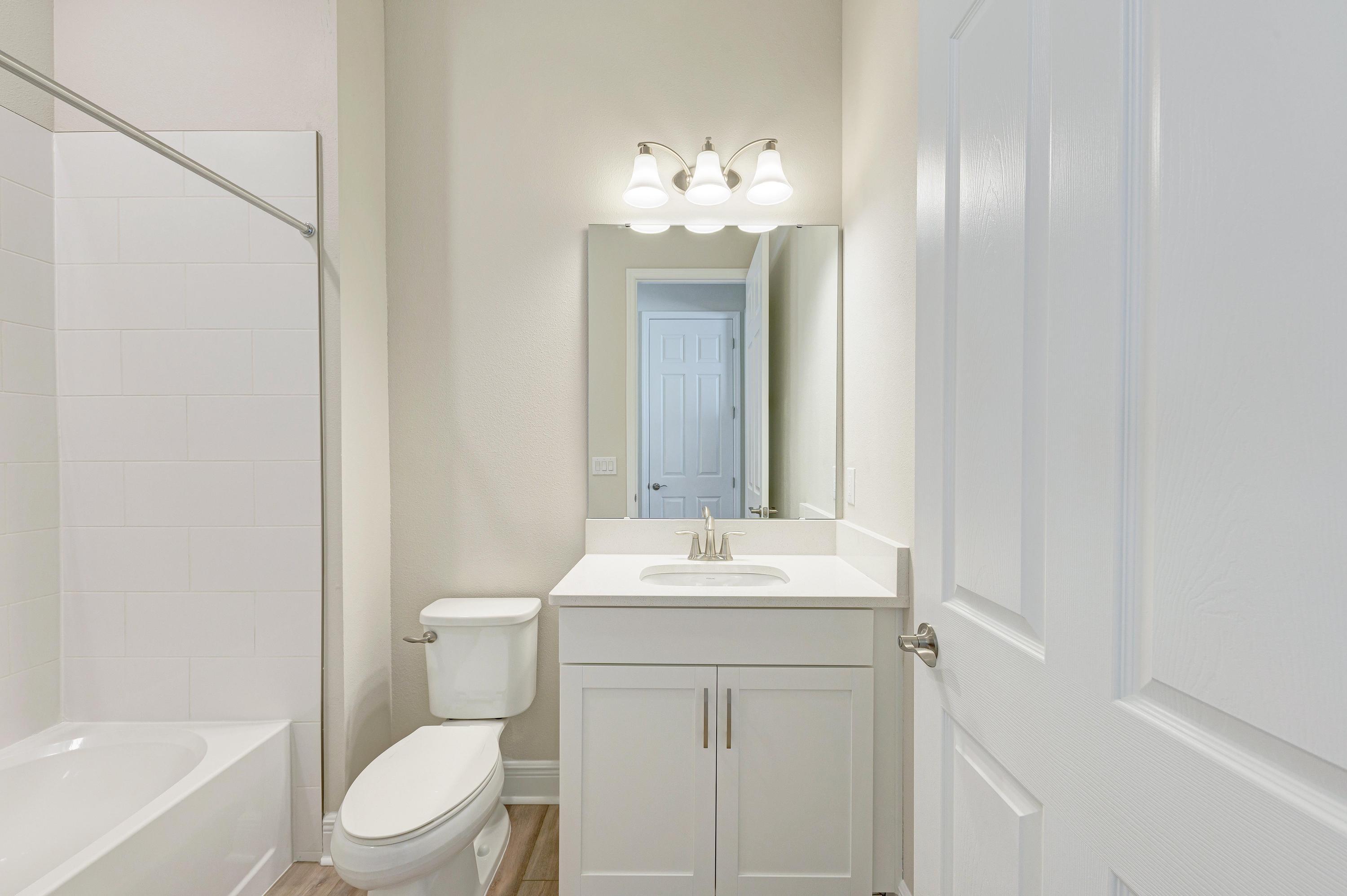 Biscayne II - 13068 Homestead Lane - Bath 3