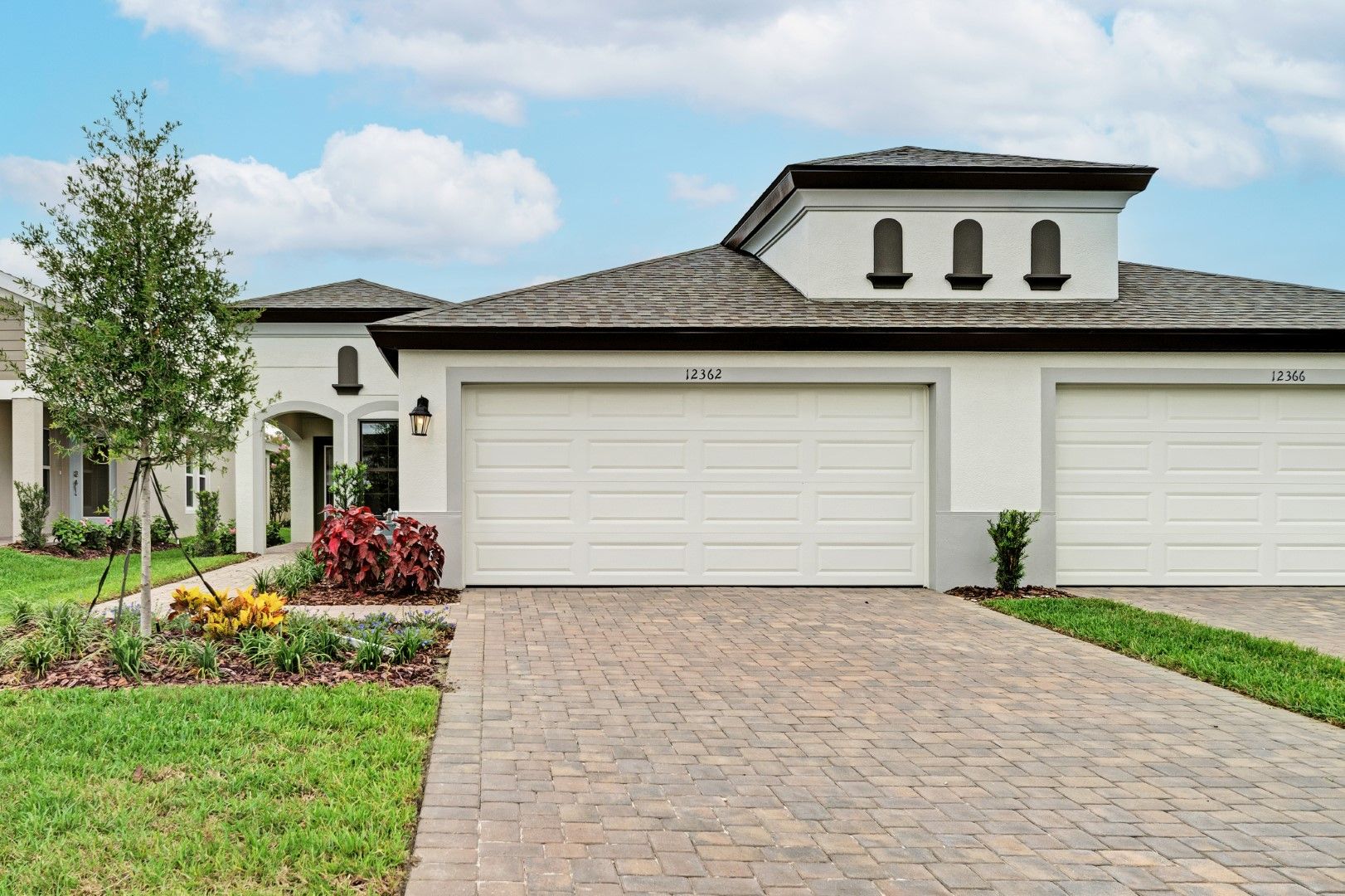 12362 Oak Hill Way