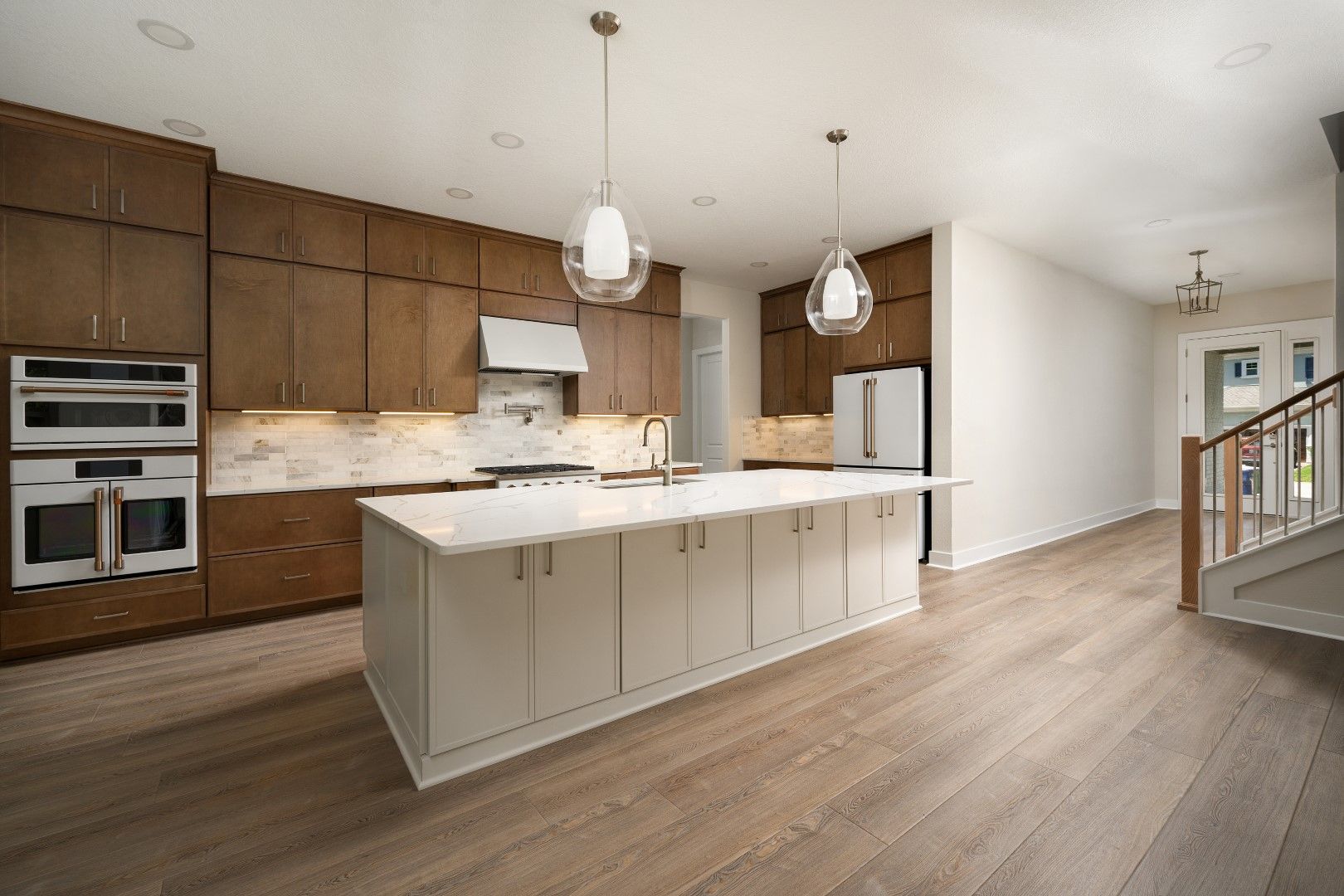 4018 W Cleveland St | Avocet B | Gourmet Kitchen
