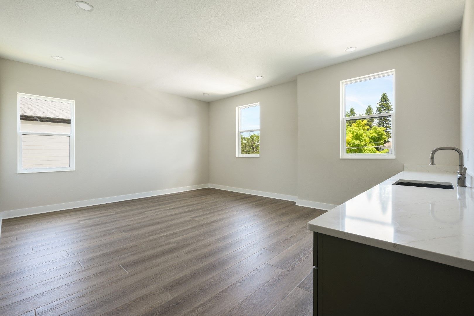 4018 W Cleveland St | Avocet B | Upstairs Bonus Room