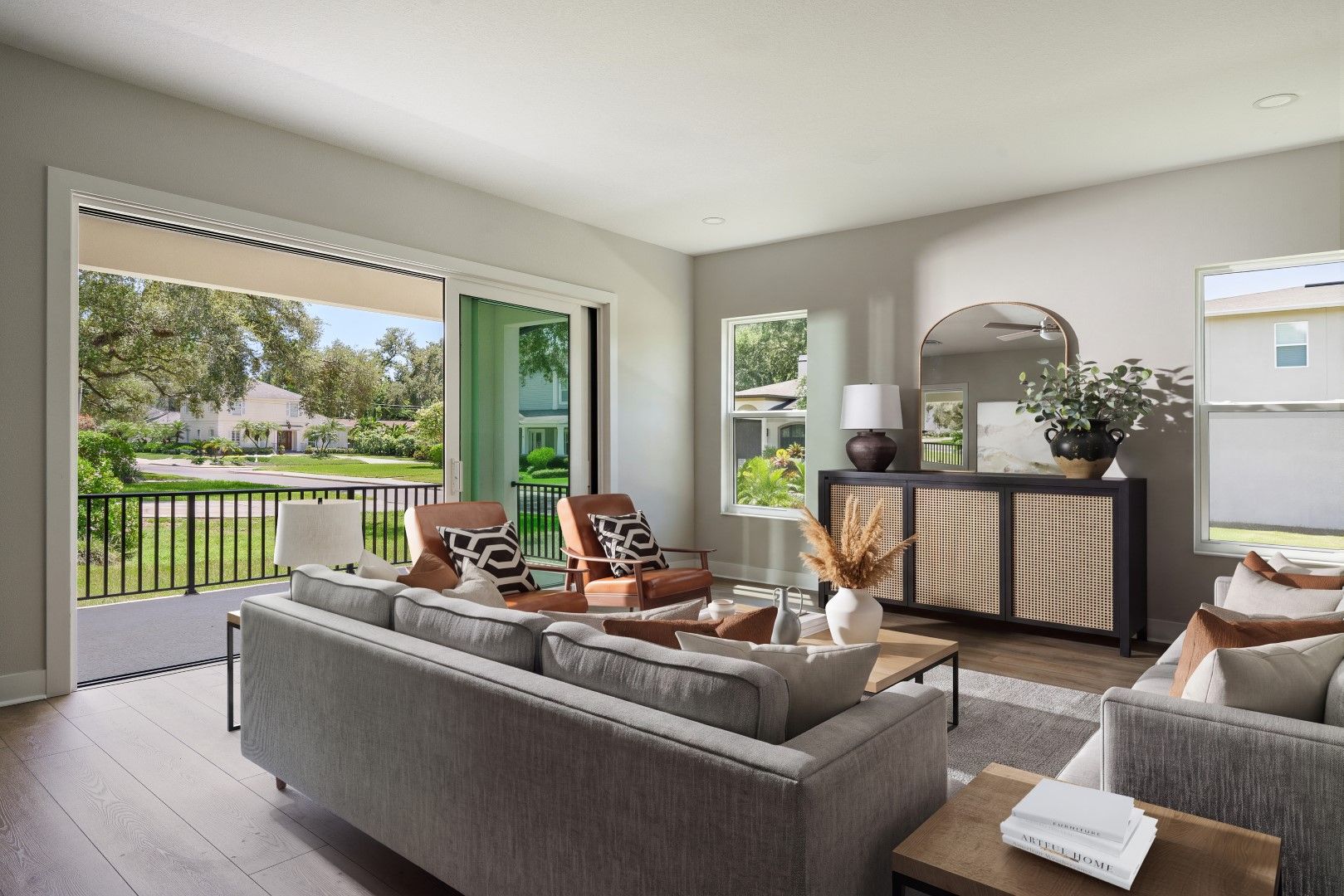 4020 W Cleveland St | Seabreeze A | Grand Room