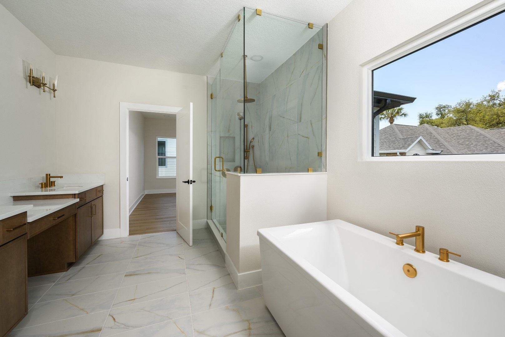 4020 W Cleveland St | Seabreeze A | Owner's Retreat