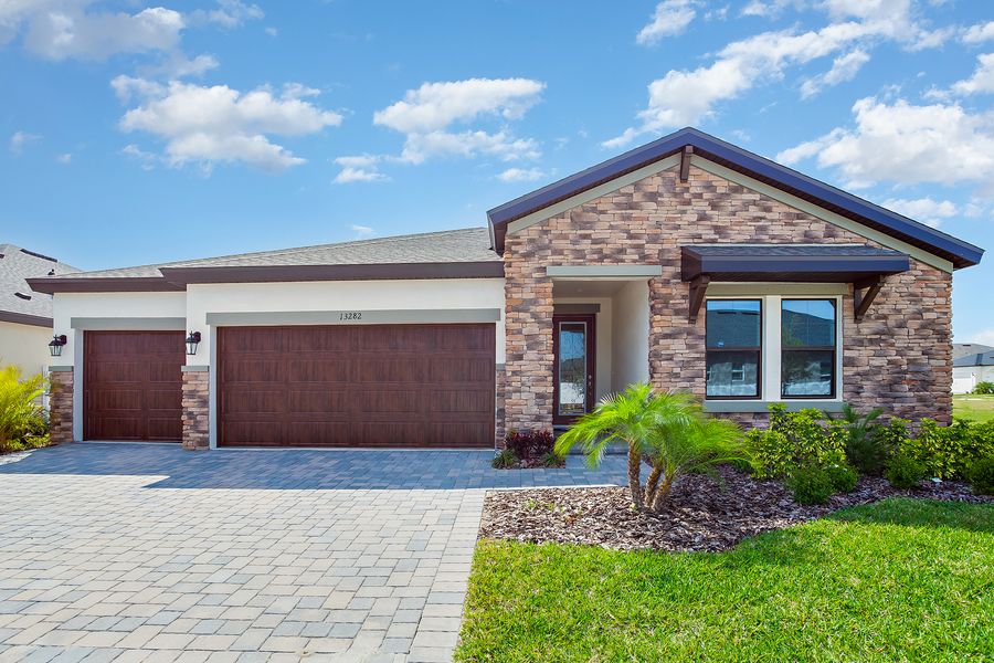 Hyde Park III by Homes by WestBay in Tampa-St. Petersburg FL