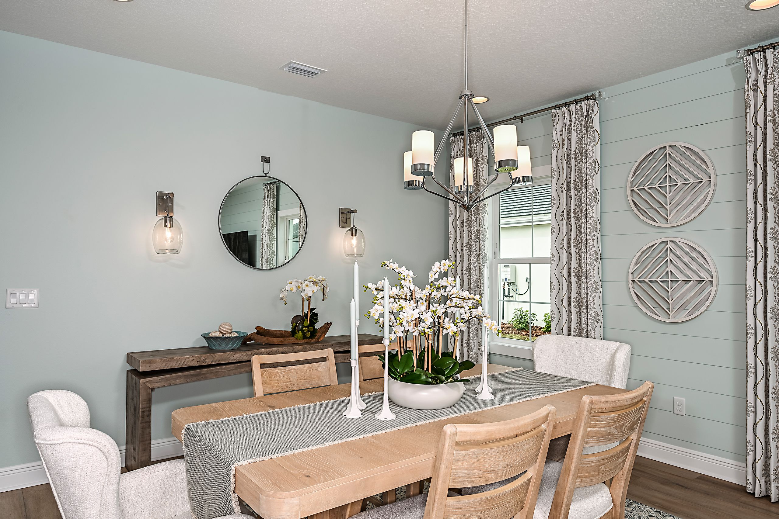 Dining Room - Sandpiper at Star Farms