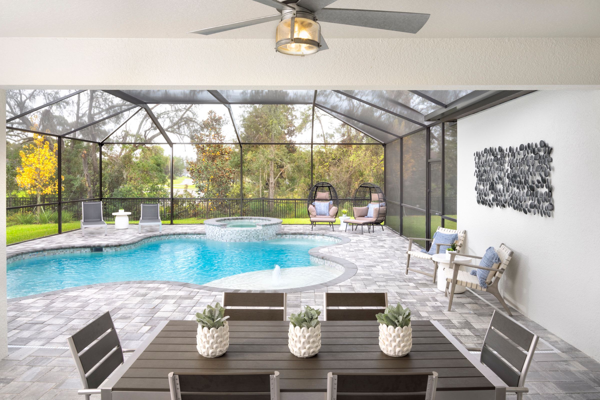 Bayside II - Pool and Lanai