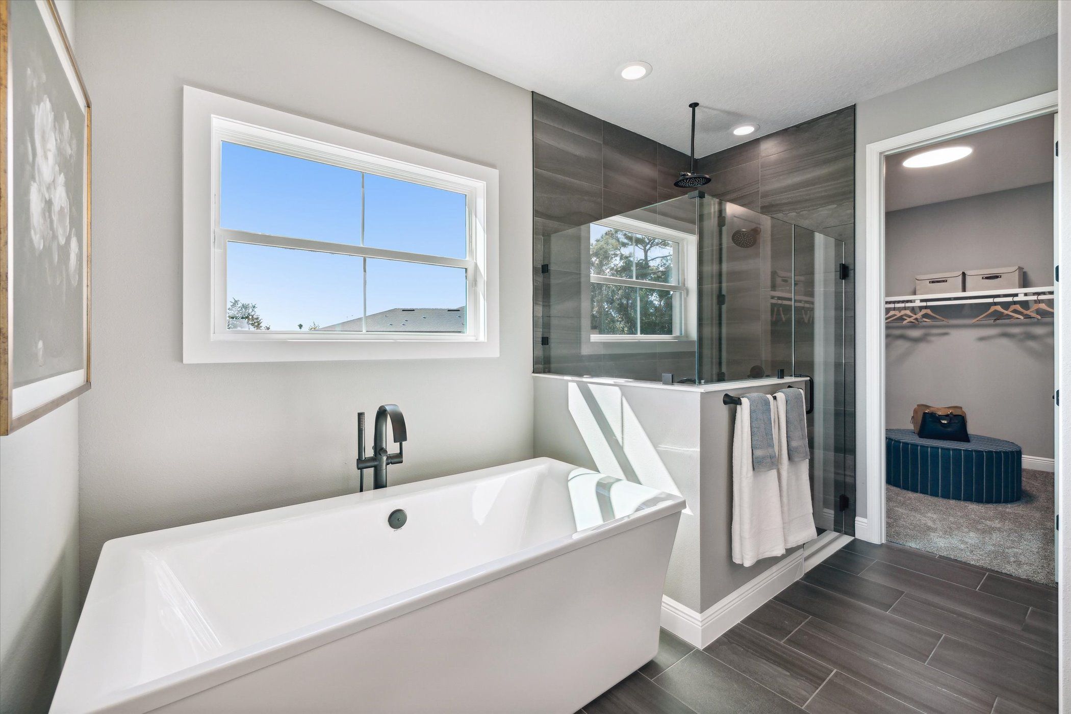 Bayside II - Owners Bathroom