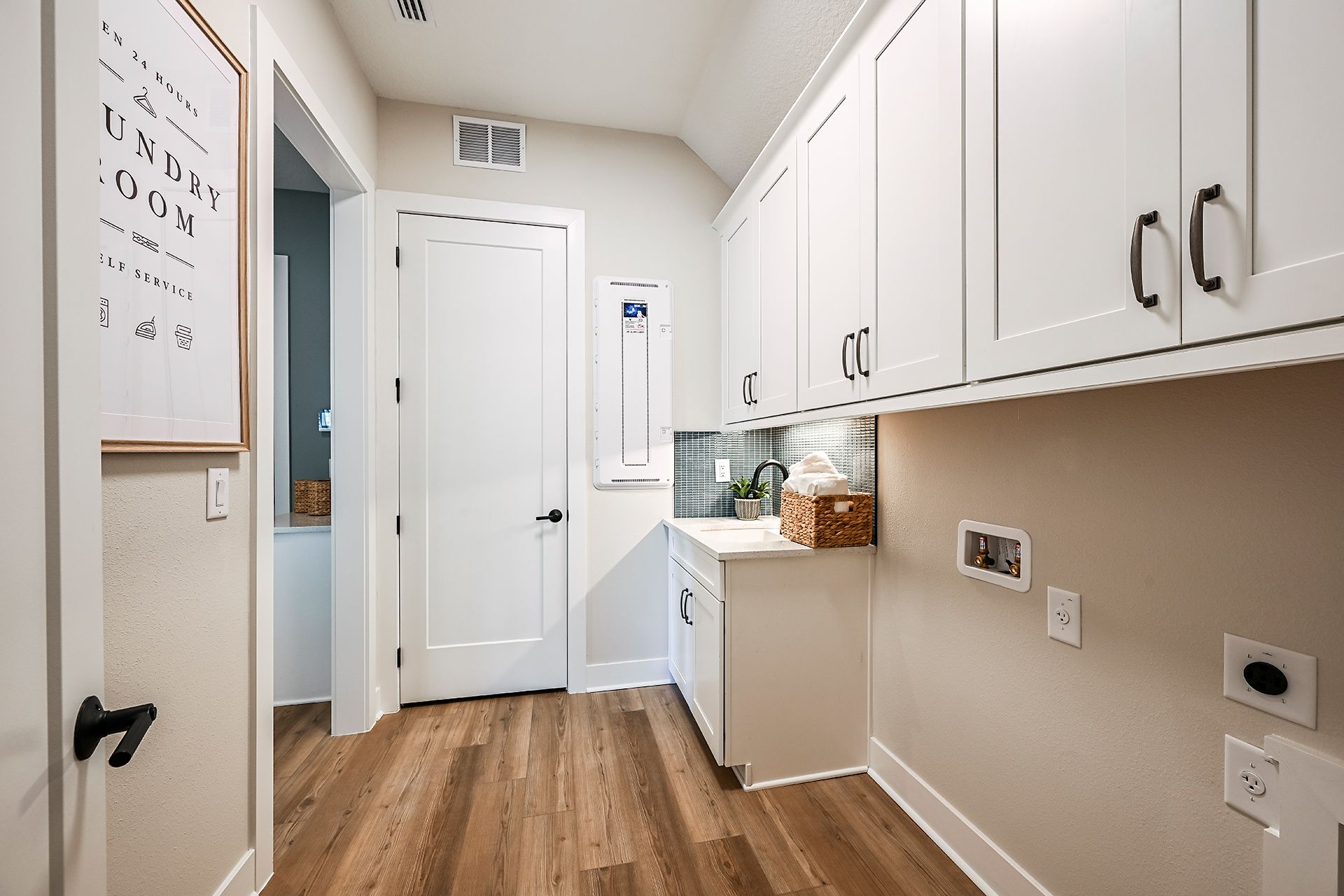 Laundry Room - Vinoy at Two-Rivers