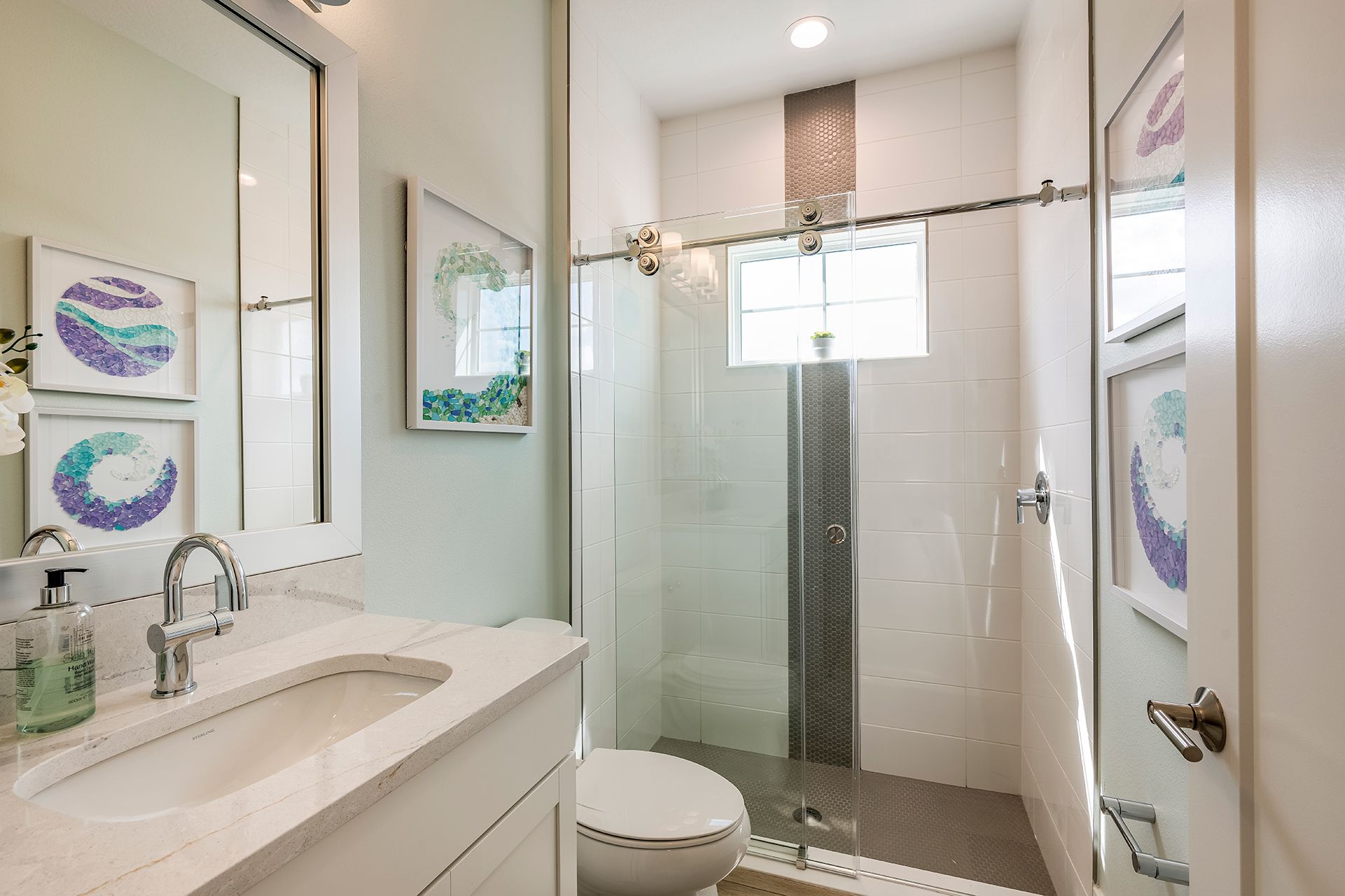 Secondary Bathroom - Egret III at Star Farms