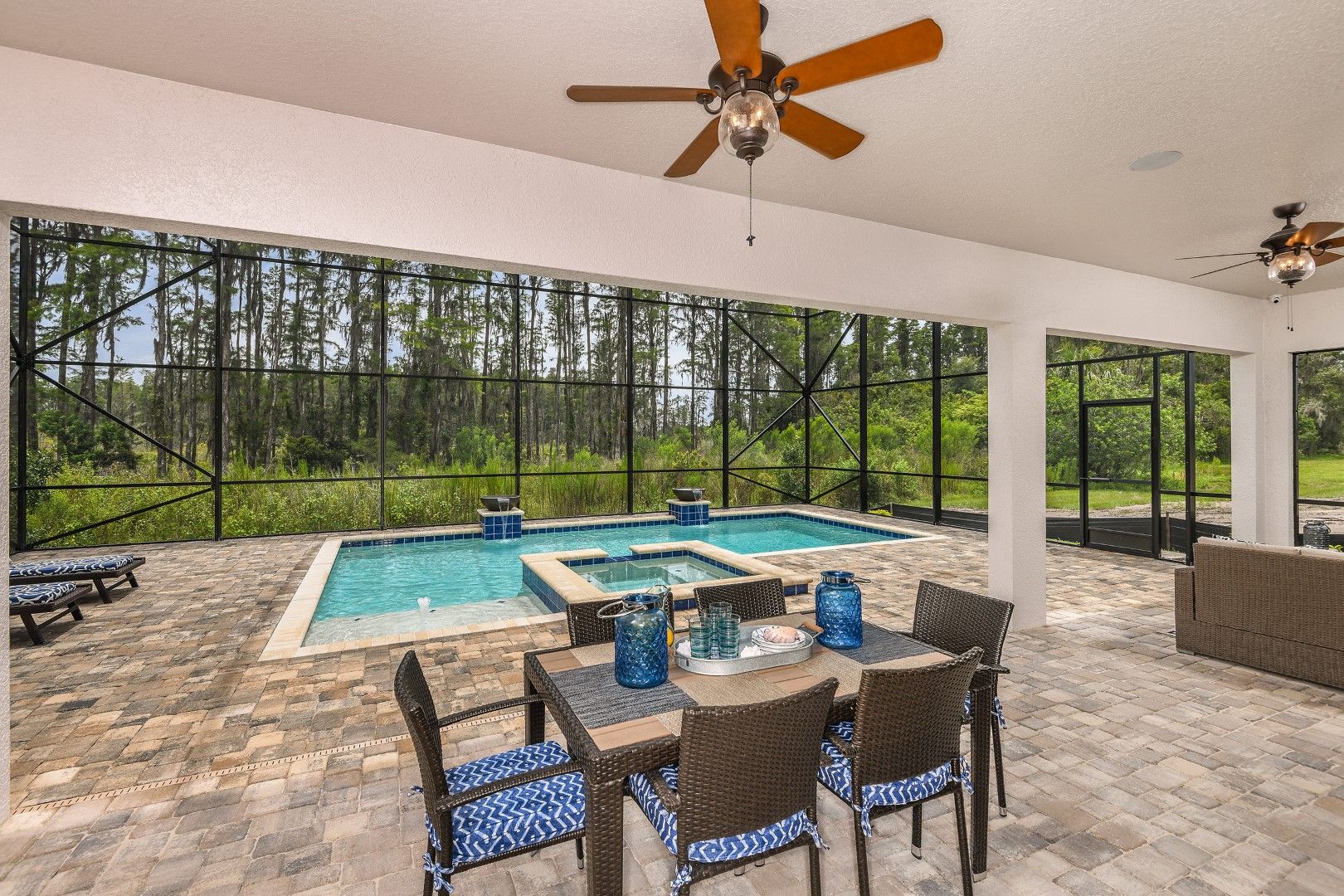 Outdoor Living | Madeira III at Pristine Lake Preserve