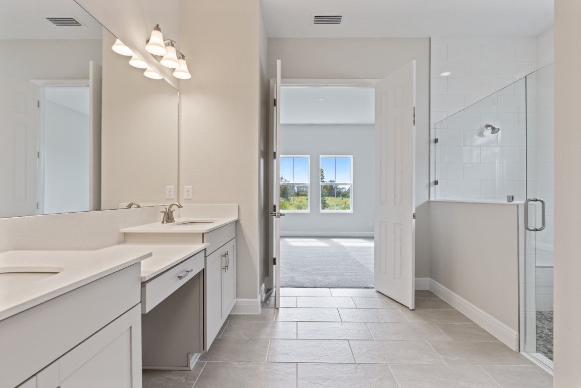 10303 Surrey Rose Dr - Owner's Bath