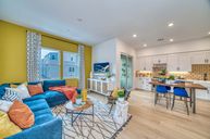 SoMi Townhomes and Condominiums por Homes Built For America en Oakland-Alameda California