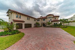Homes By Aburton por Homes By Aburton en Martin-St. Lucie-Okeechobee Counties Florida
