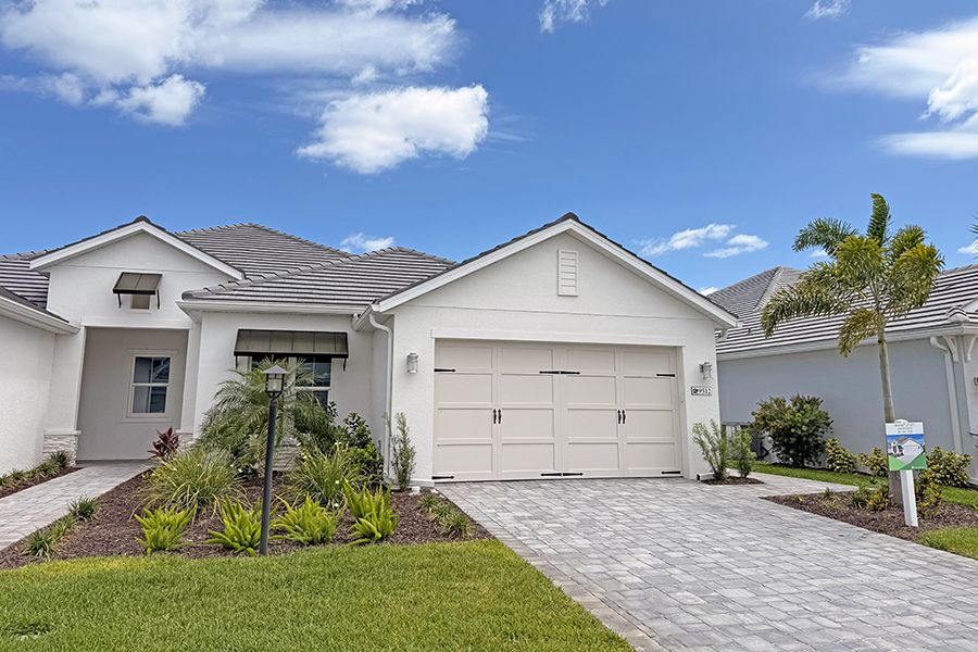 9512 Lunar Dove Drive (Banyan)
