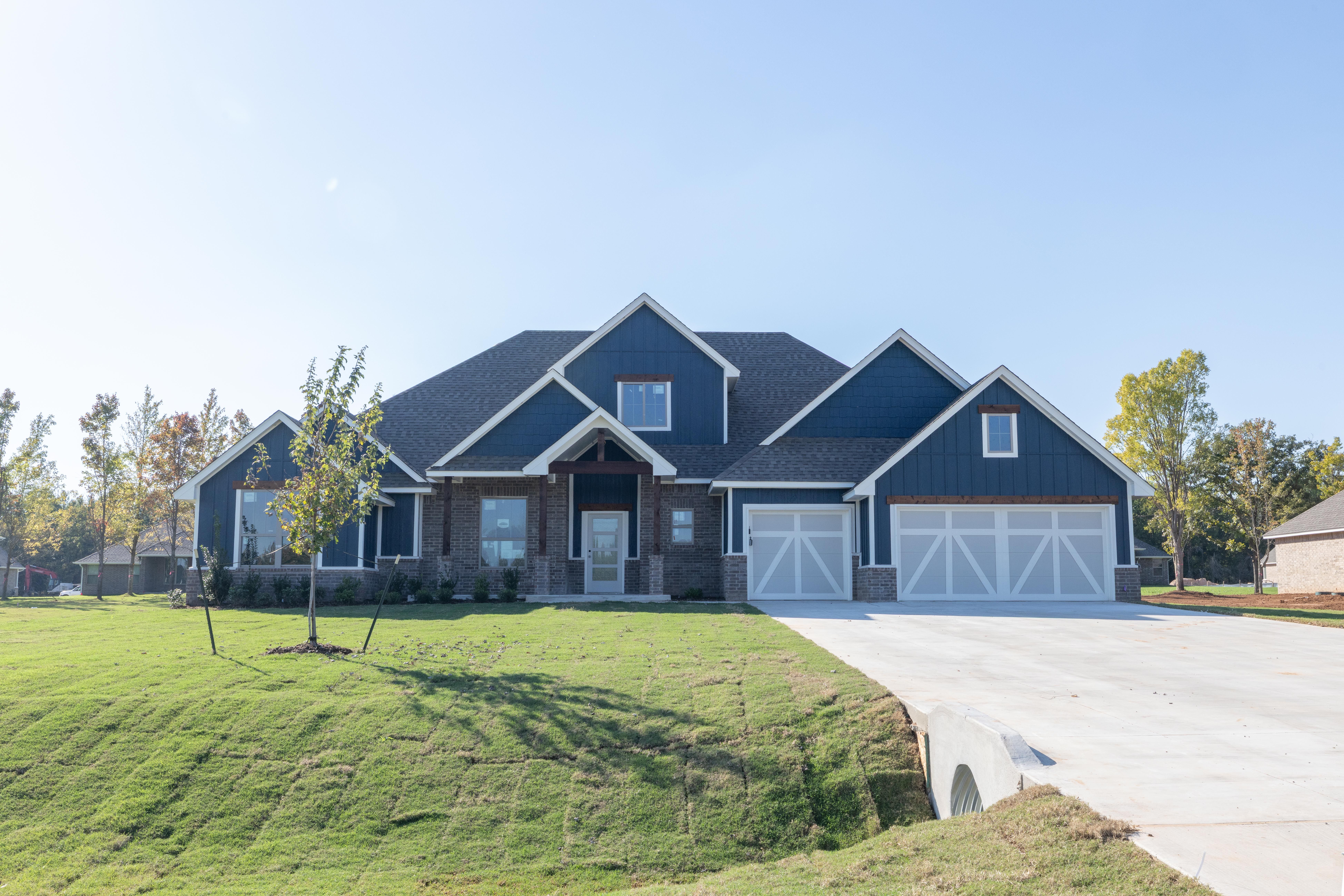 12417 Samara Dr (Lynne Bonus Room)