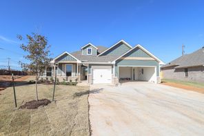 13001 NE 9th St (13001 NE 9th St)