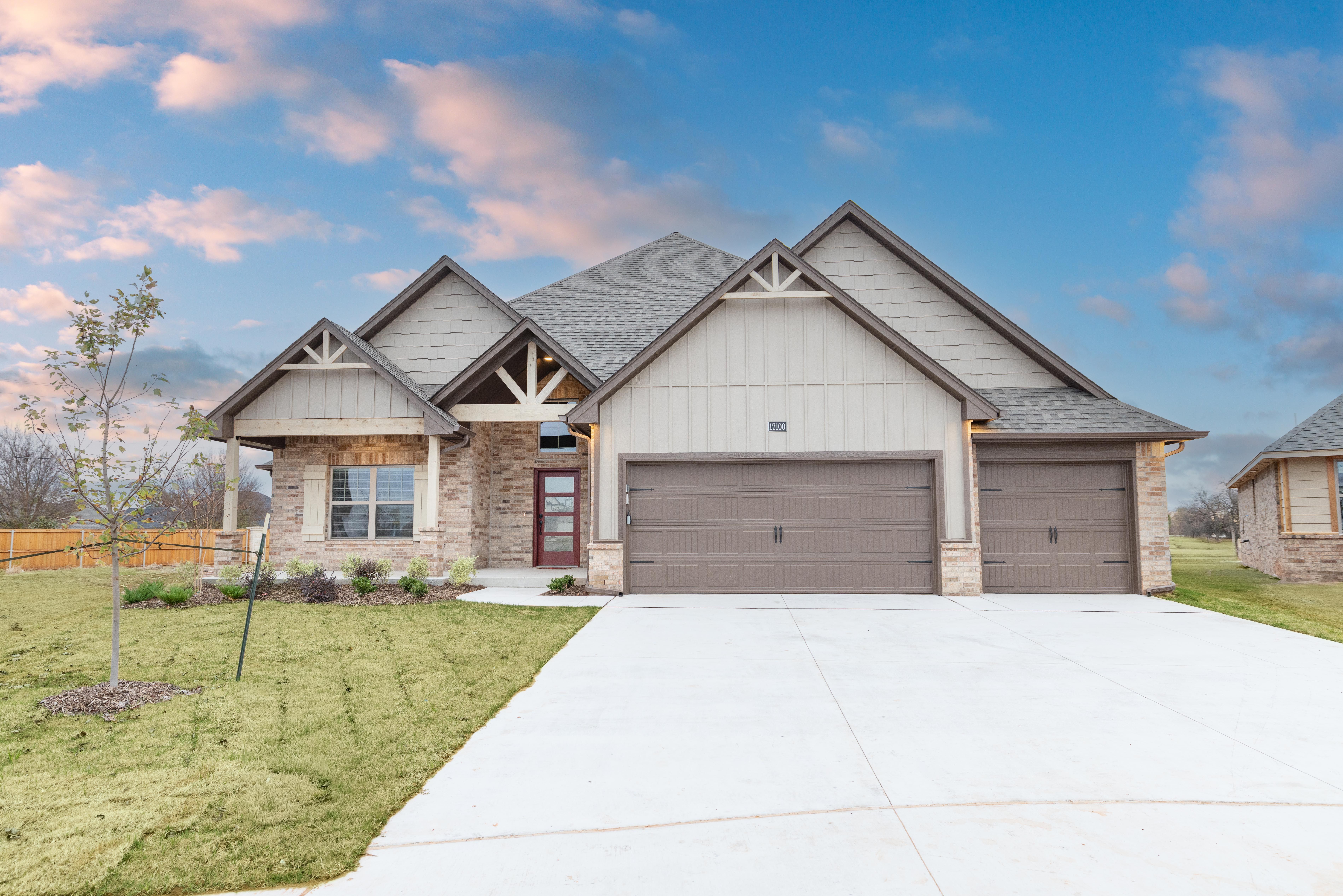 17100 Ivory Petal Ln - Magnolia Ridge: Edmond, Oklahoma - Homes By Taber