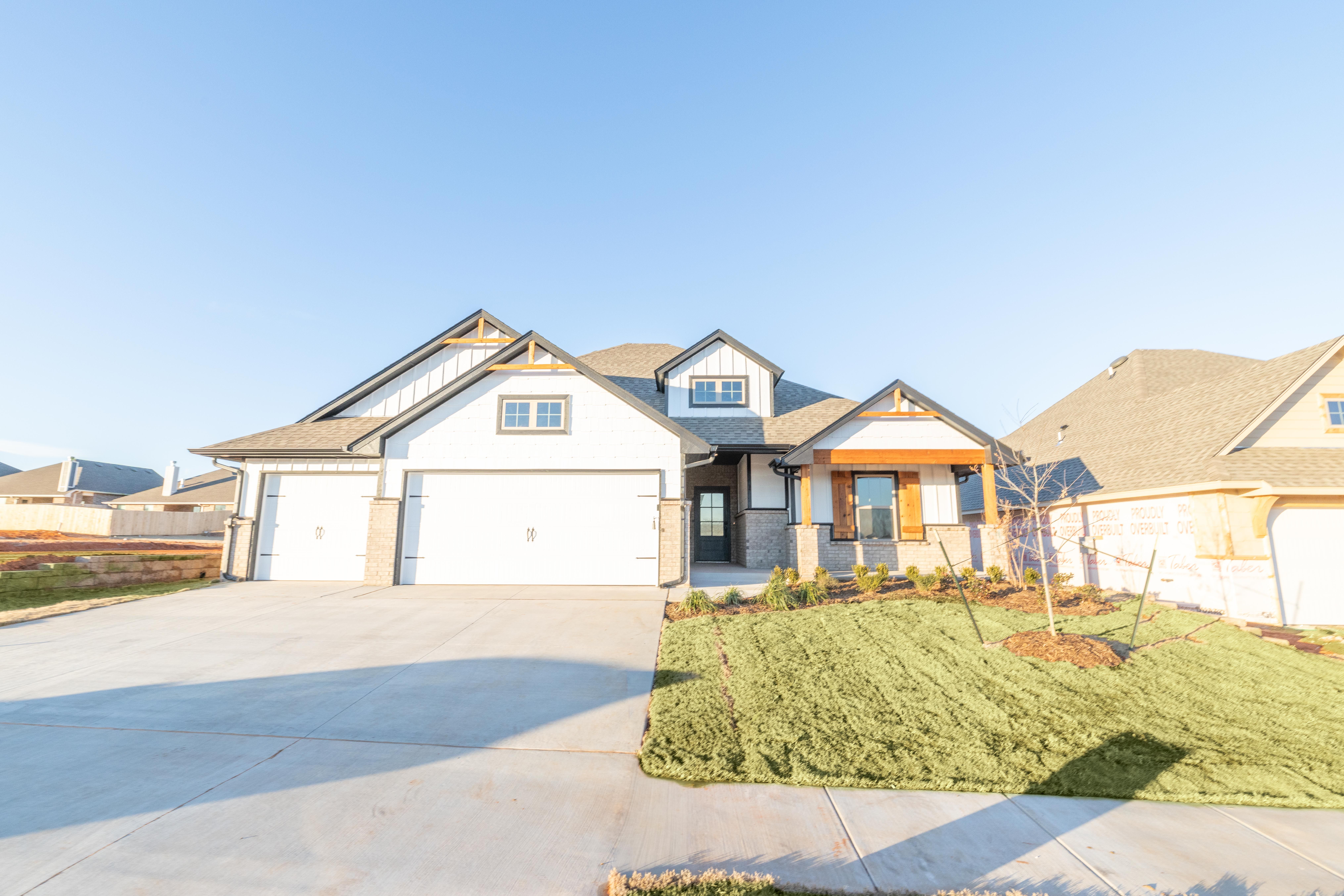 10317 SW 56th St (Blue Spruce)