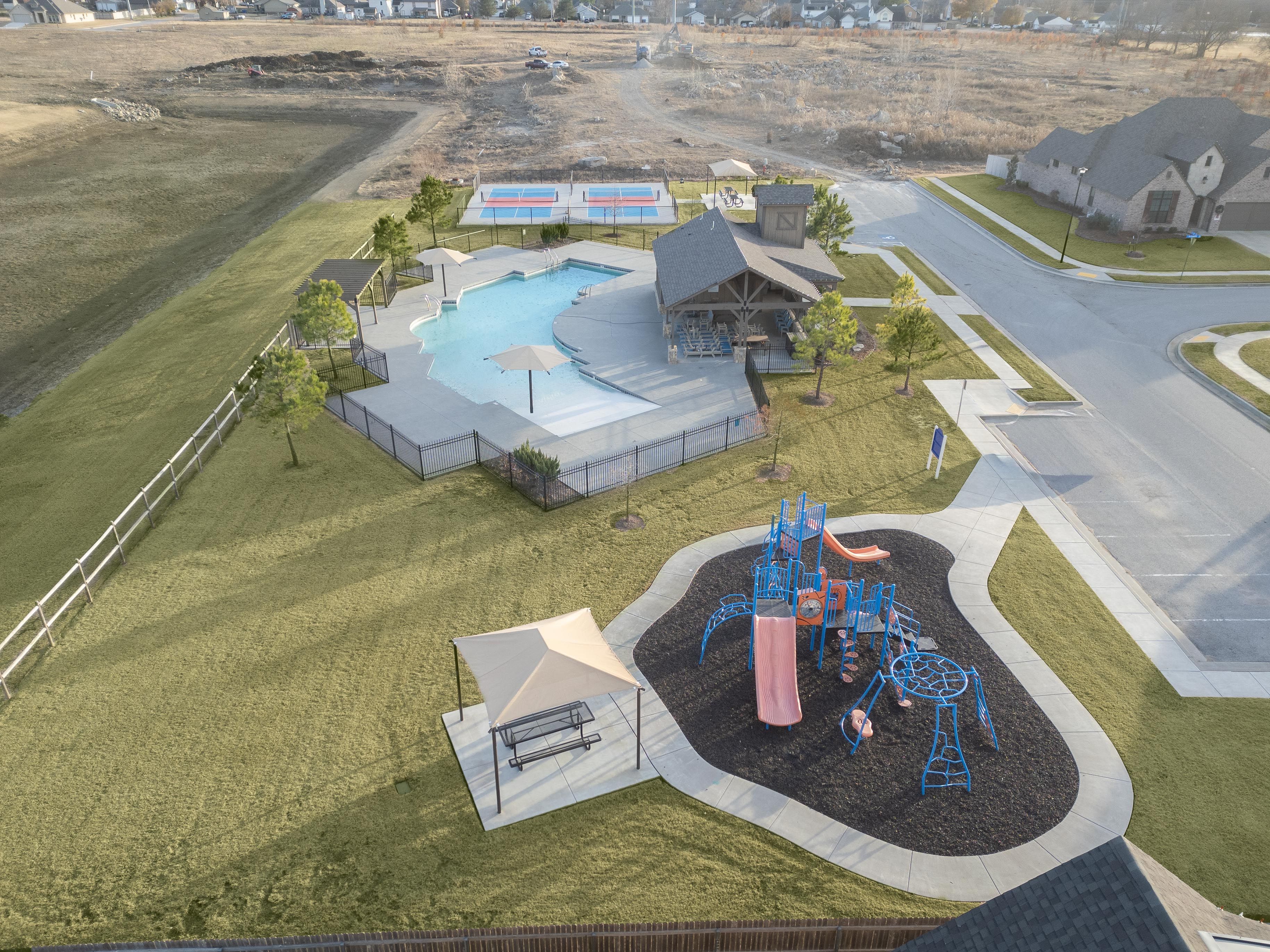 casa en Whiskey Ridge por Homes By Taber