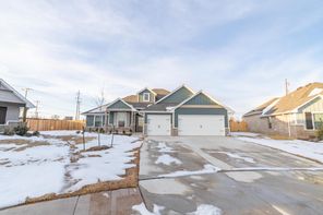 13001 NE 9th St (13001 NE 9th St)