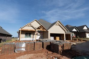 3304 Broadmoore Dr (Wesley Bonus Room)