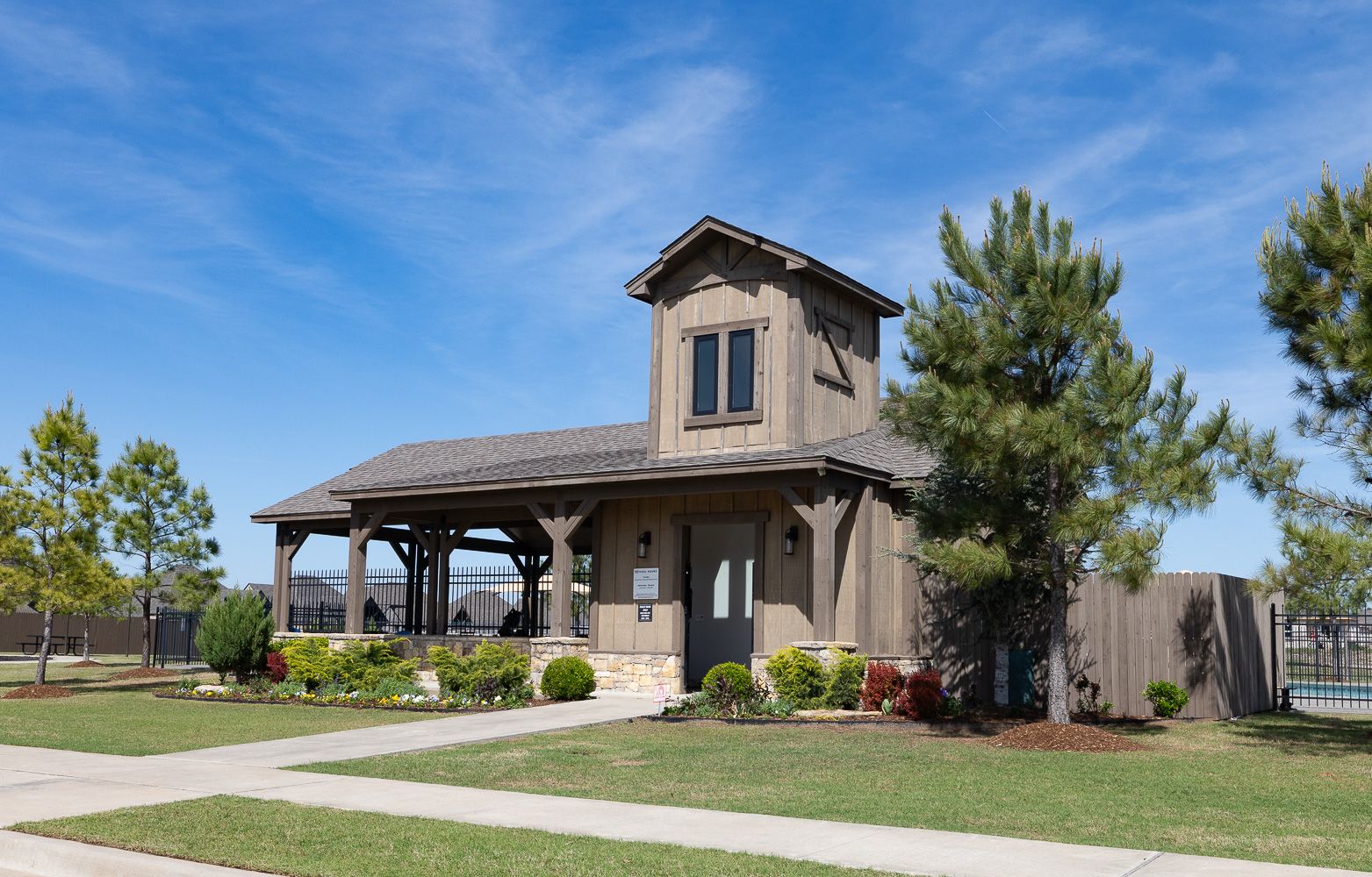 casa en Whiskey Ridge por Homes By Taber