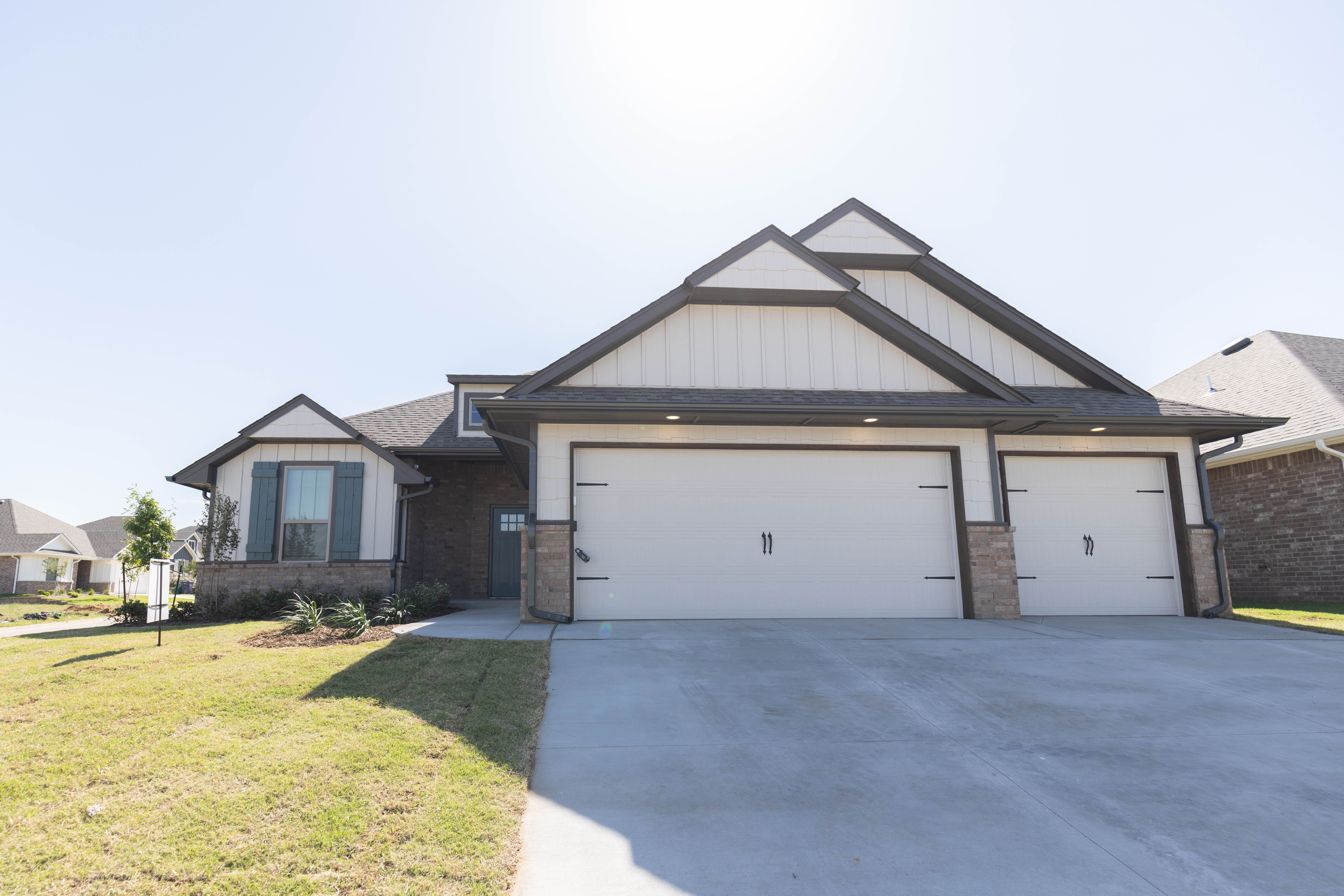 8732 Poppey Pl