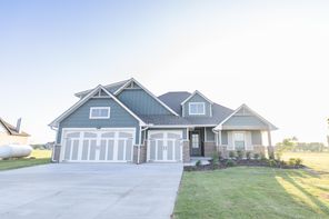8221 Coneflower St (Blue Spruce Bonus Room 1)