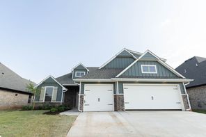 9209 NW 86th St (Hummingbird Bonus Room 1)