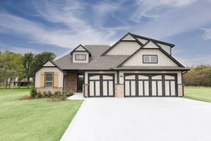 12309 Samara Dr (Hummingbird Bonus Room 1)