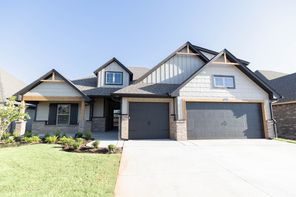 12505 SW 31st St (Blue Spruce Bonus Room 1)