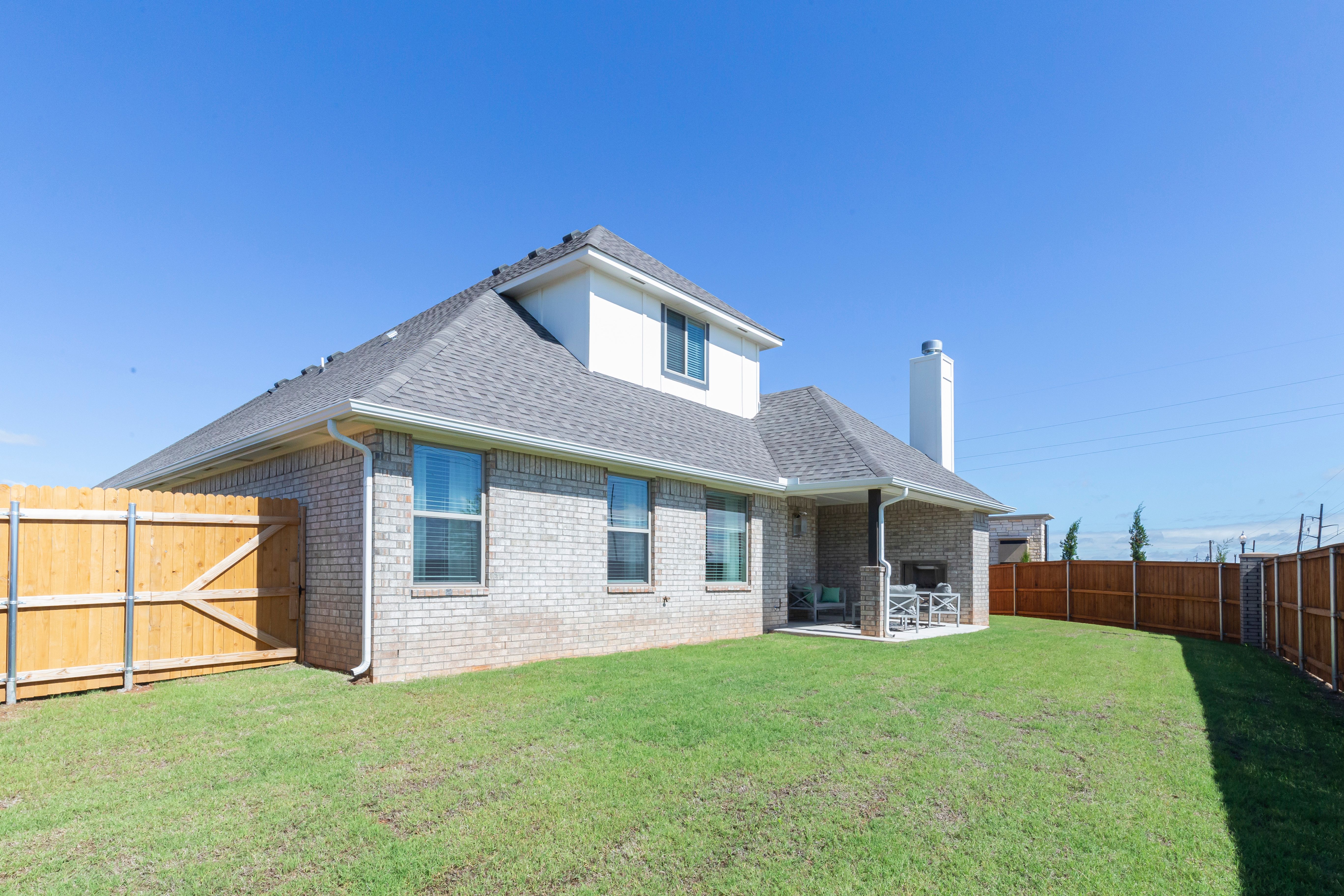 New Homes in Moore in Broadmoore Heights - 2800 Heather Haven