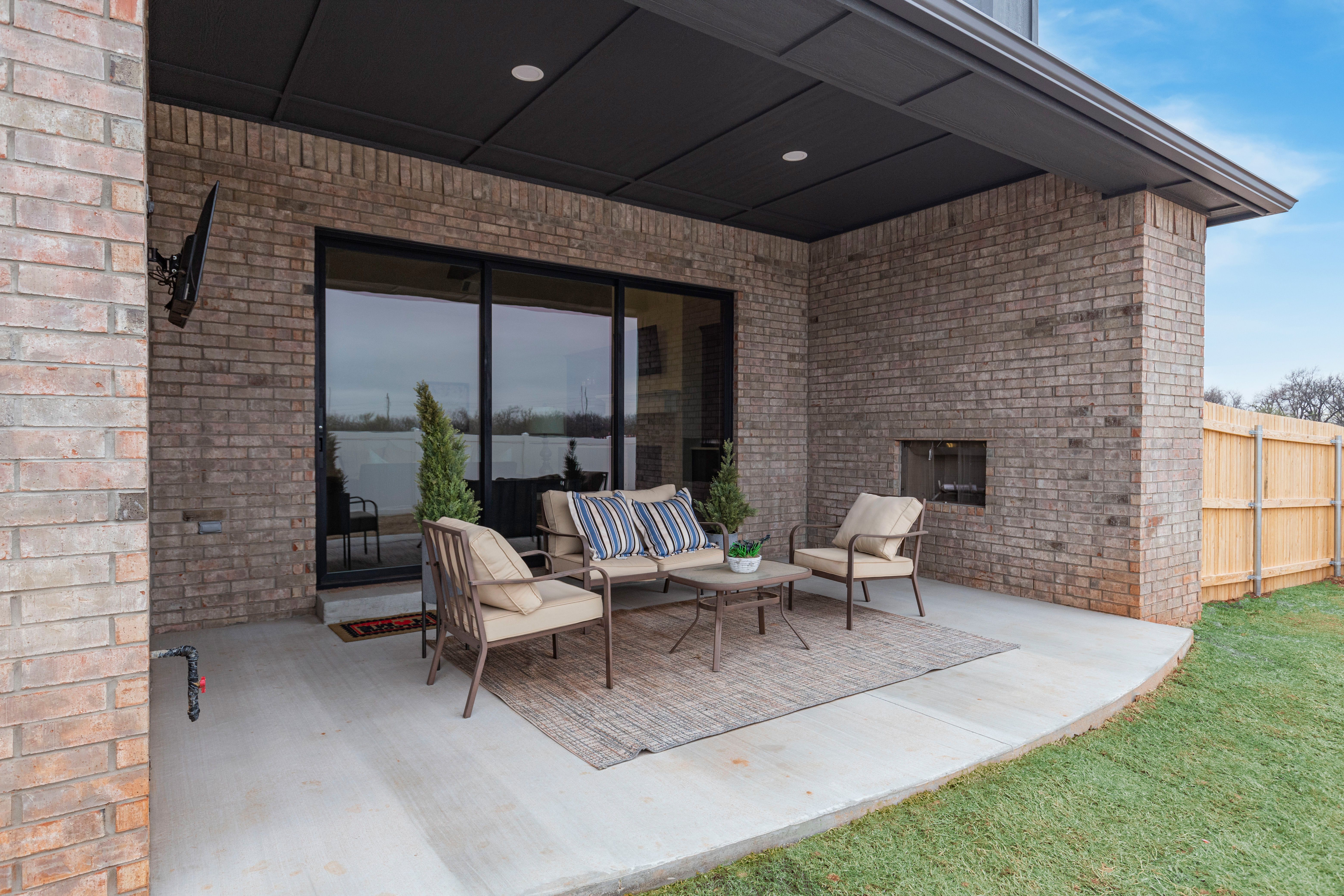 Homes by Taber Deer Creek Community Lone Oak North - 16224 Verbena Cir - Model Home