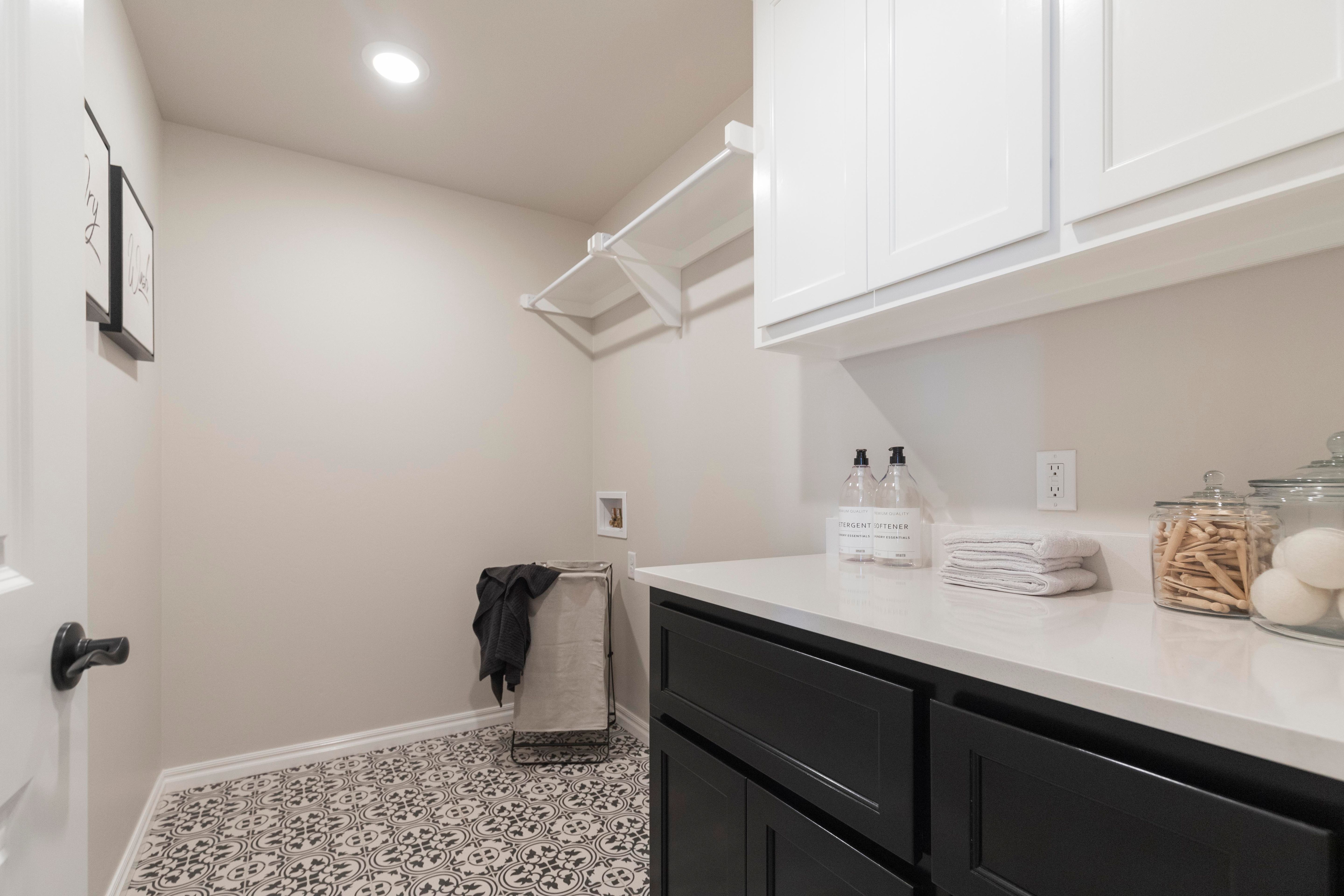 Homes by Taber Shiloh BR Floor Plan - 3232 Poppey Ln - Delmer Lakes North Model Home