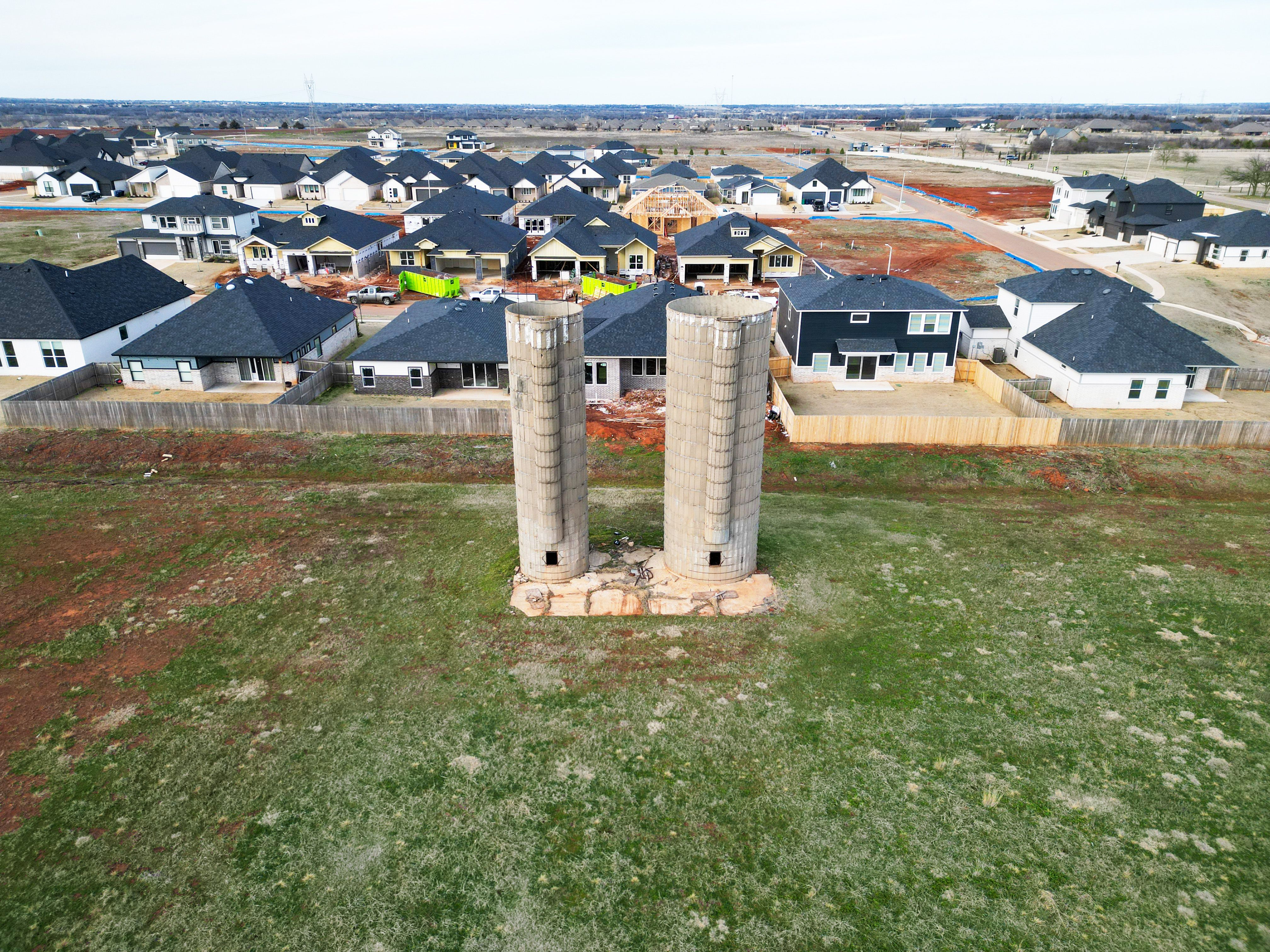 New Homes in Deer Creek in Twin Silos