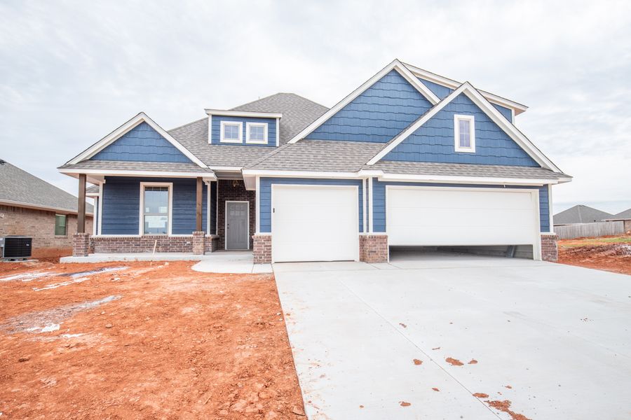 3012 Crossover Ct. Moore, OK 73160
