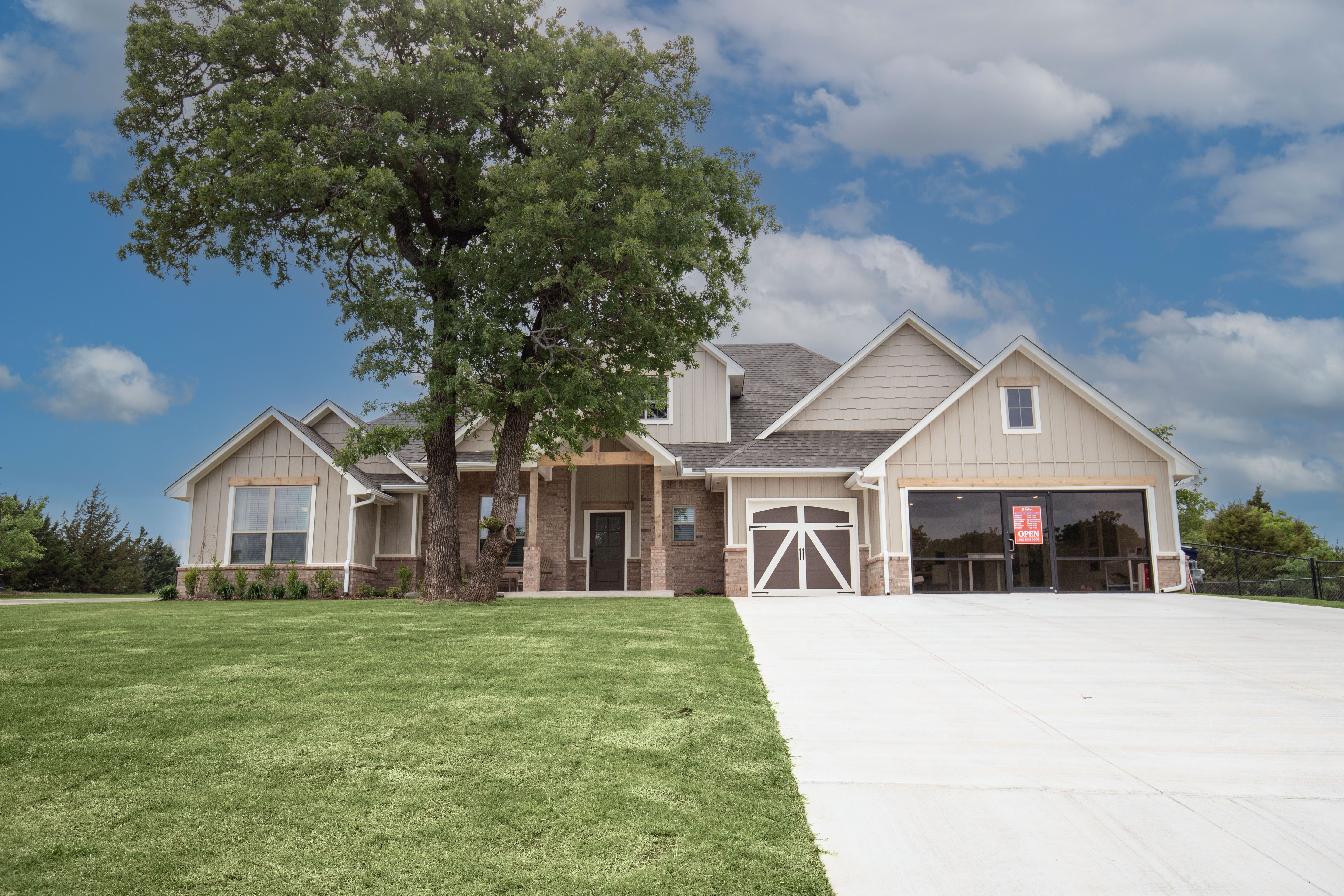 New Homes in Edmond OK in Cordillera Ranch - 14101 Magnolia Ln - Cordillera Ranch