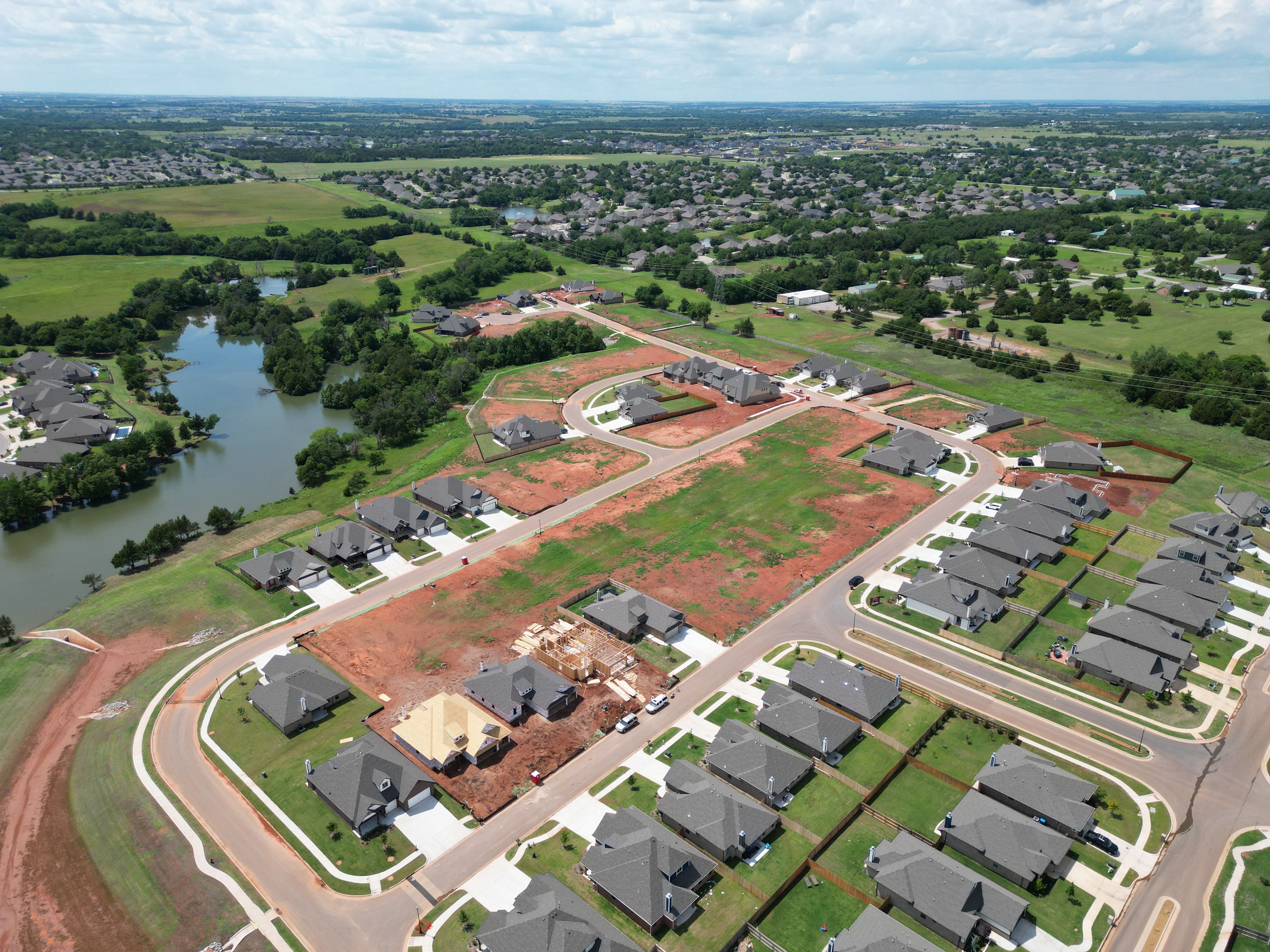 New Homes in Edmond OK Delmer Lakes North