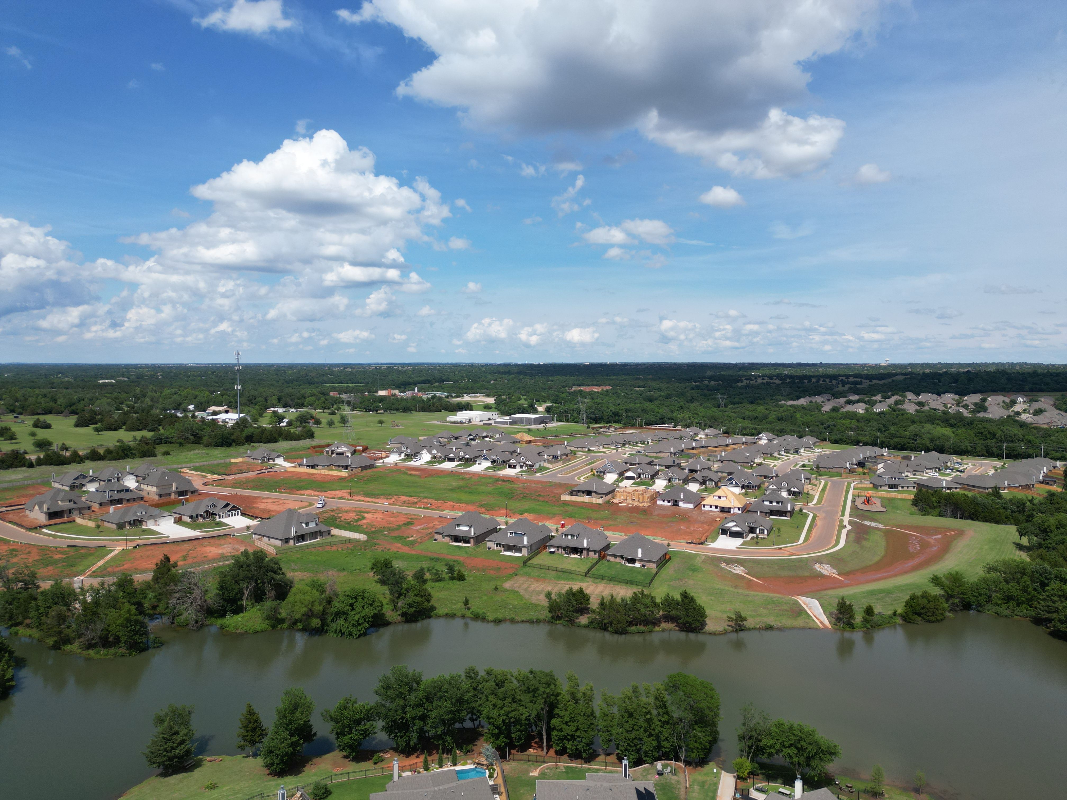New Homes in Edmond OK Delmer Lakes North