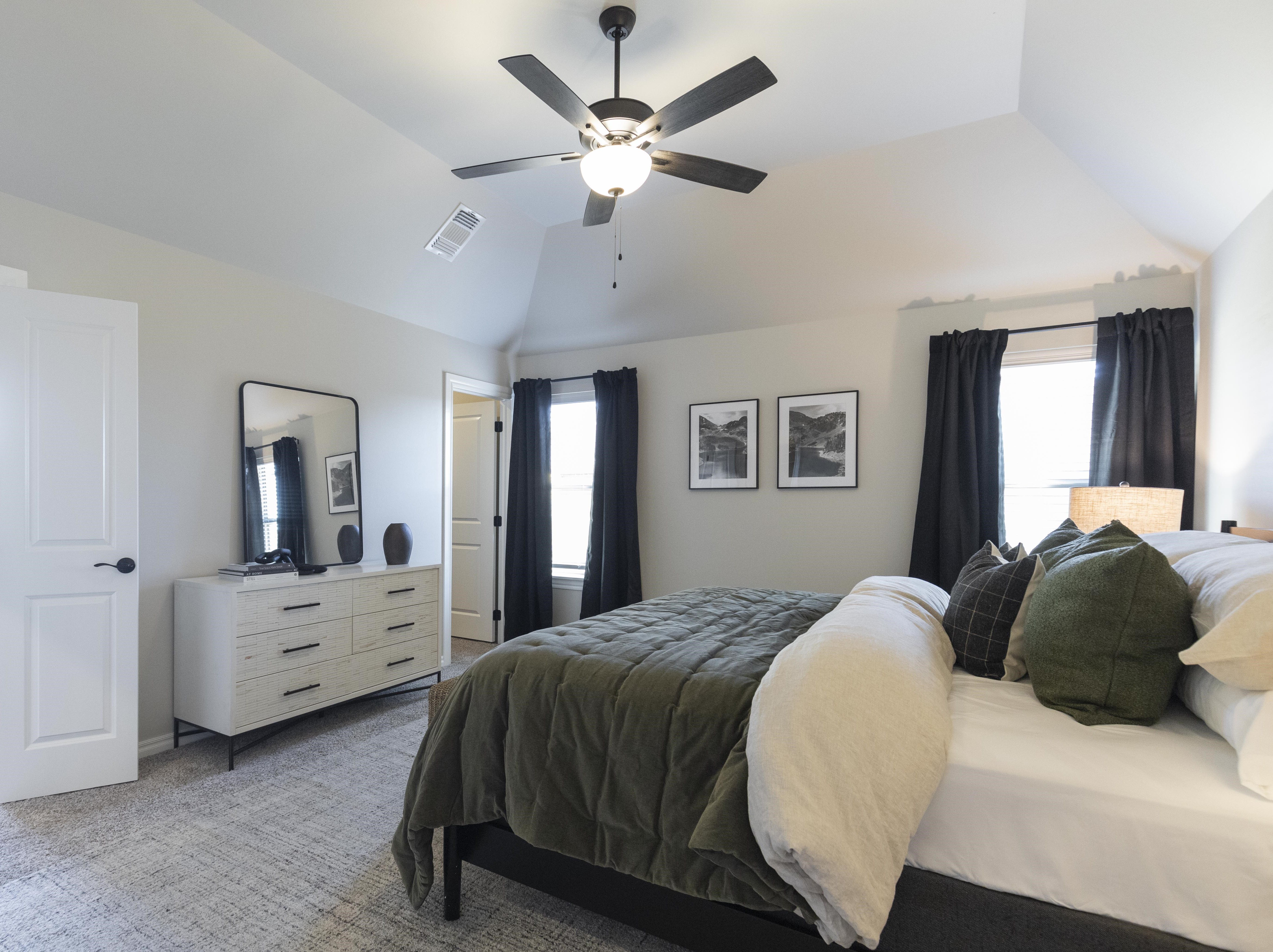 Homes by Taber Shiloh BR Floor Plan - 3232 Poppey Ln - Delmer Lakes North Model Home