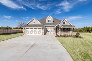 Shiloh Bonus Room Half Bath - Serenity Trails at Village Verde: Piedmont, Oklahoma - Homes By Taber