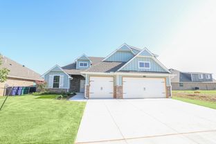 Hummingbird Bonus Room 1 - Twin Silos: Edmond, Oklahoma - Homes By Taber